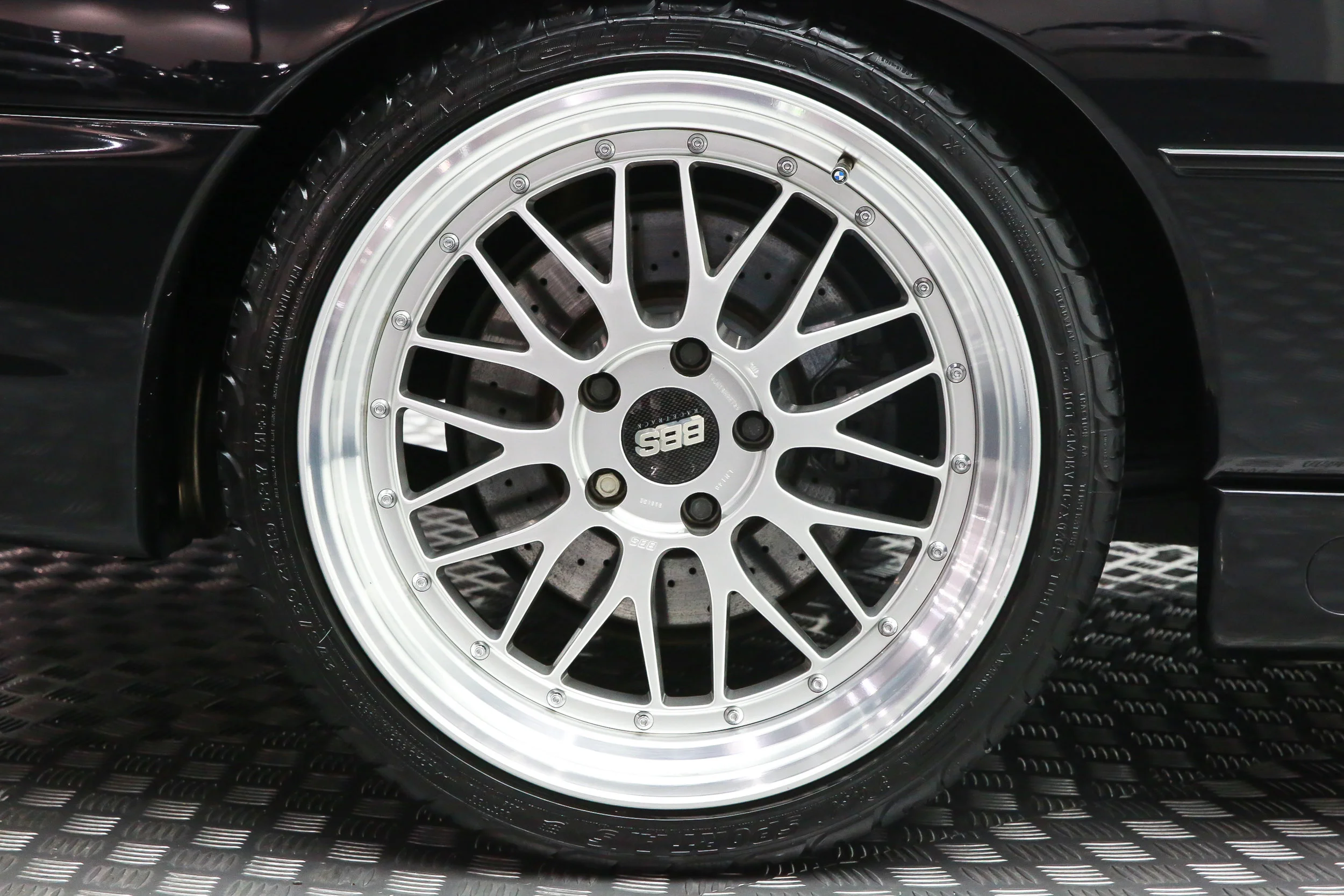 ROBERT_BASSAM_BMW_850_1997_BLACK (36).jpg