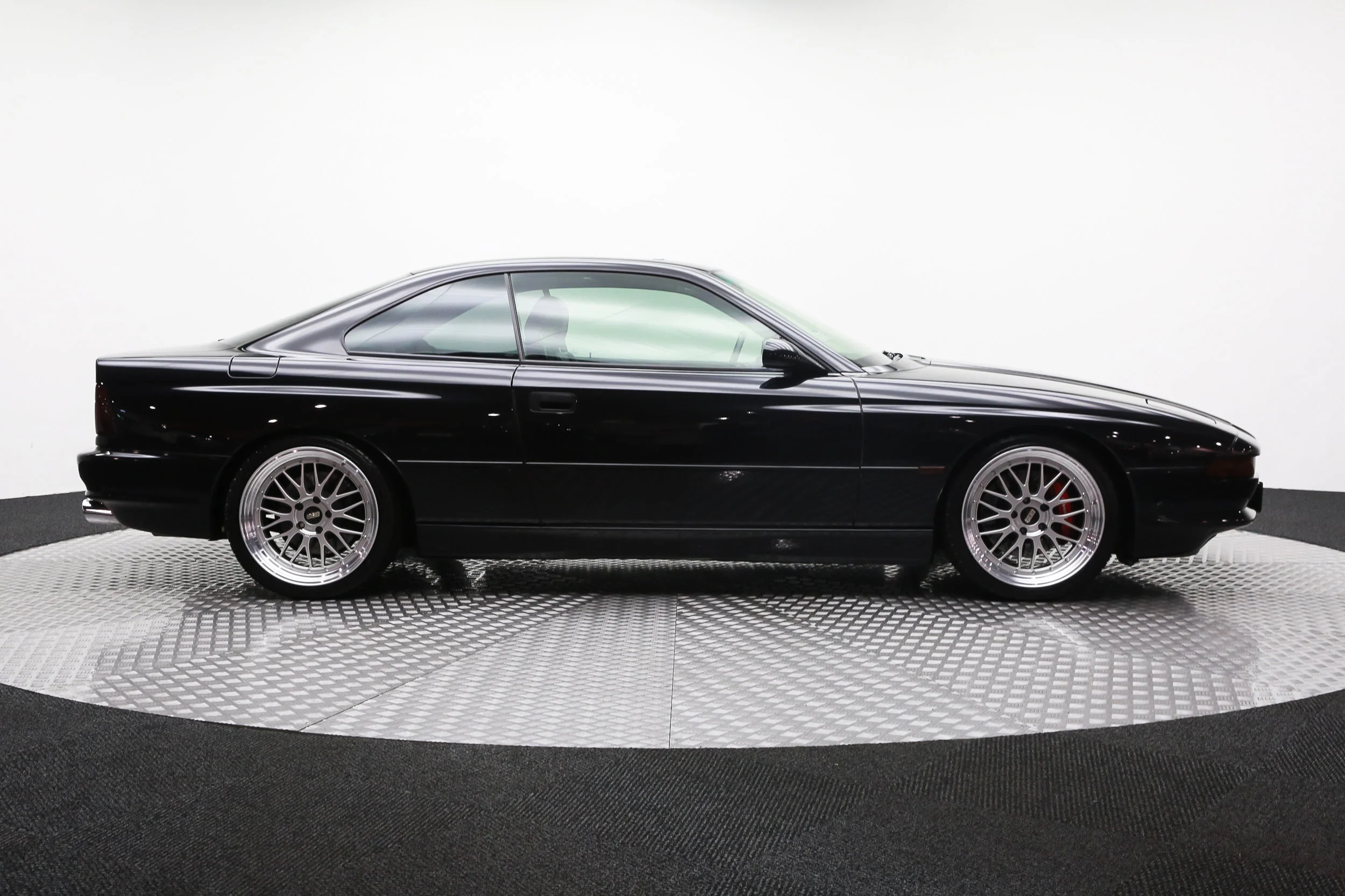ROBERT_BASSAM_BMW_850_1997_BLACK (41).jpg
