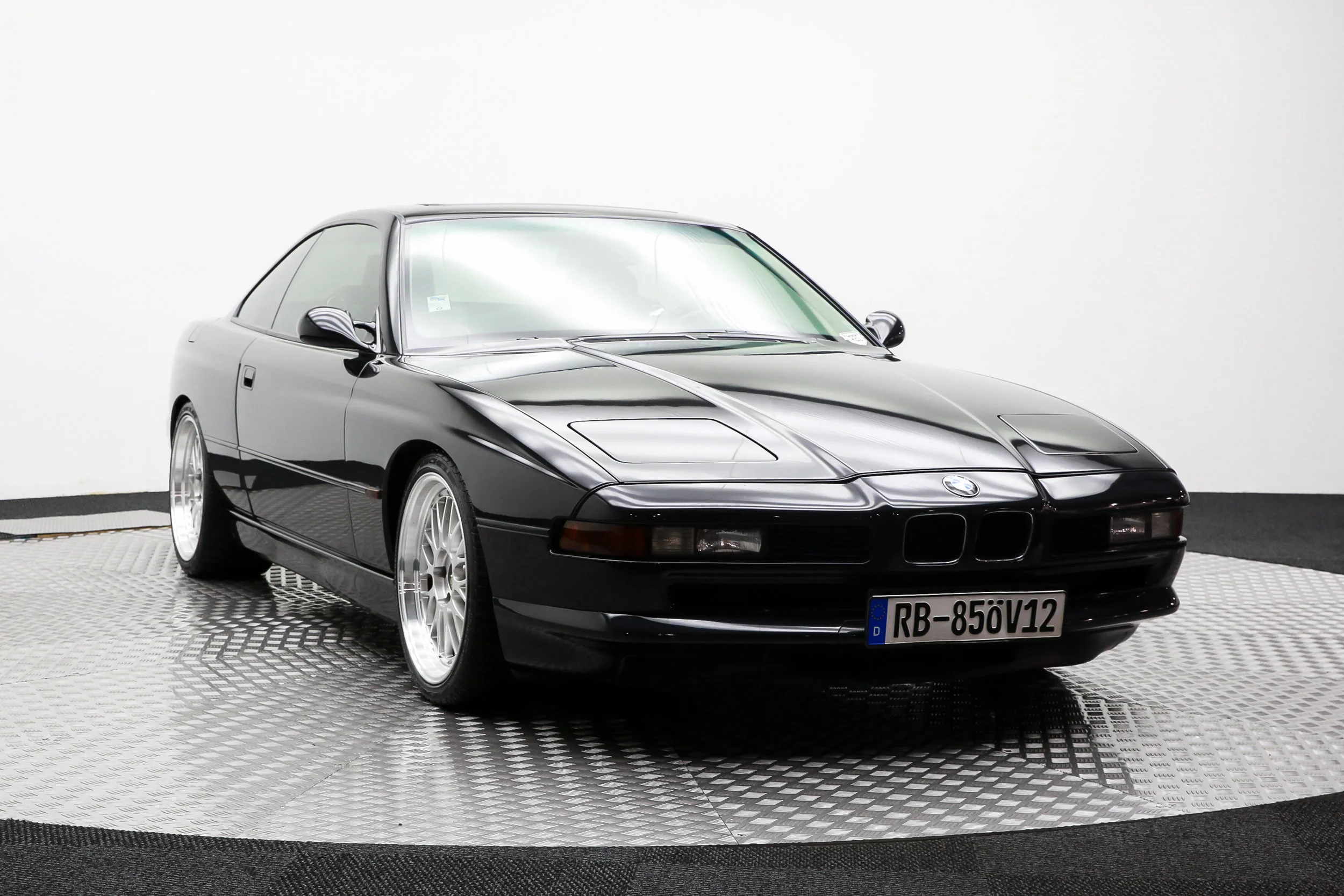 ROBERT_BASSAM_BMW_850_1997_BLACK (45).jpg
