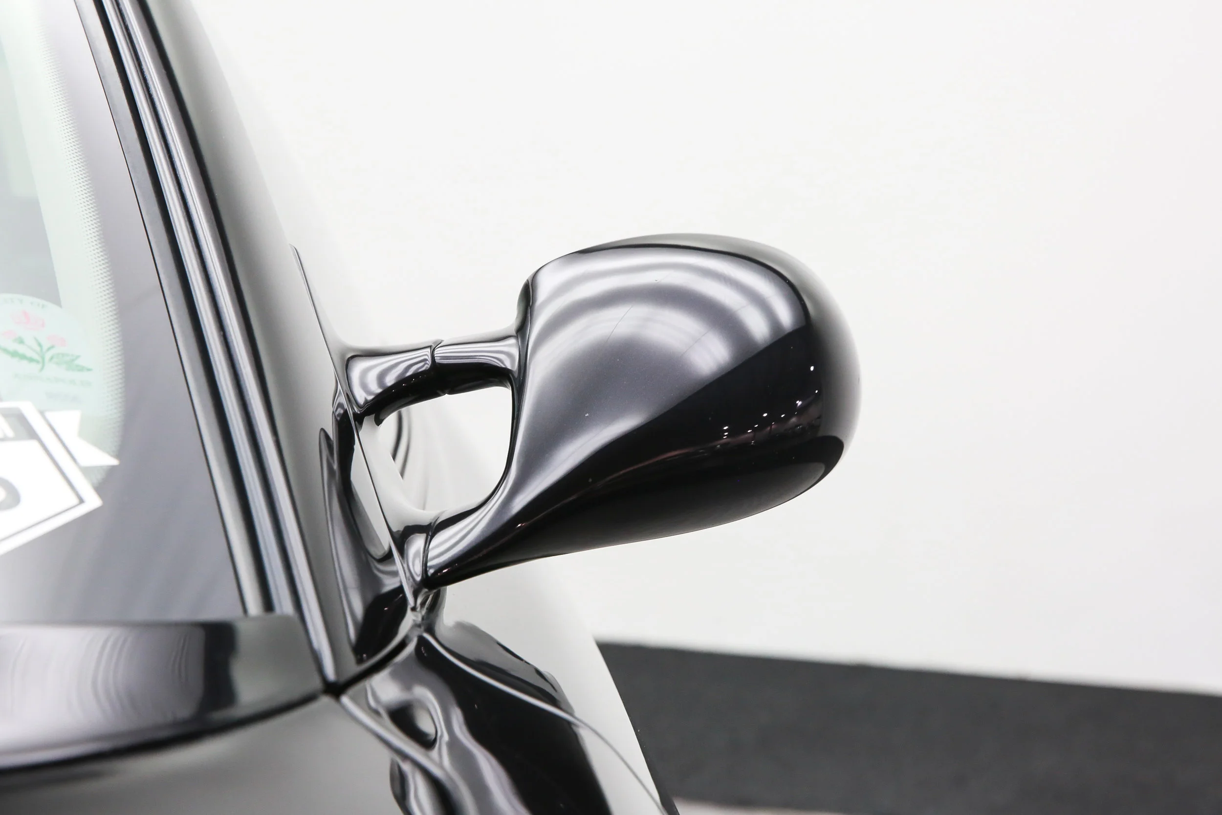 ROBERT_BASSAM_BMW_850_1997_BLACK (52).jpg