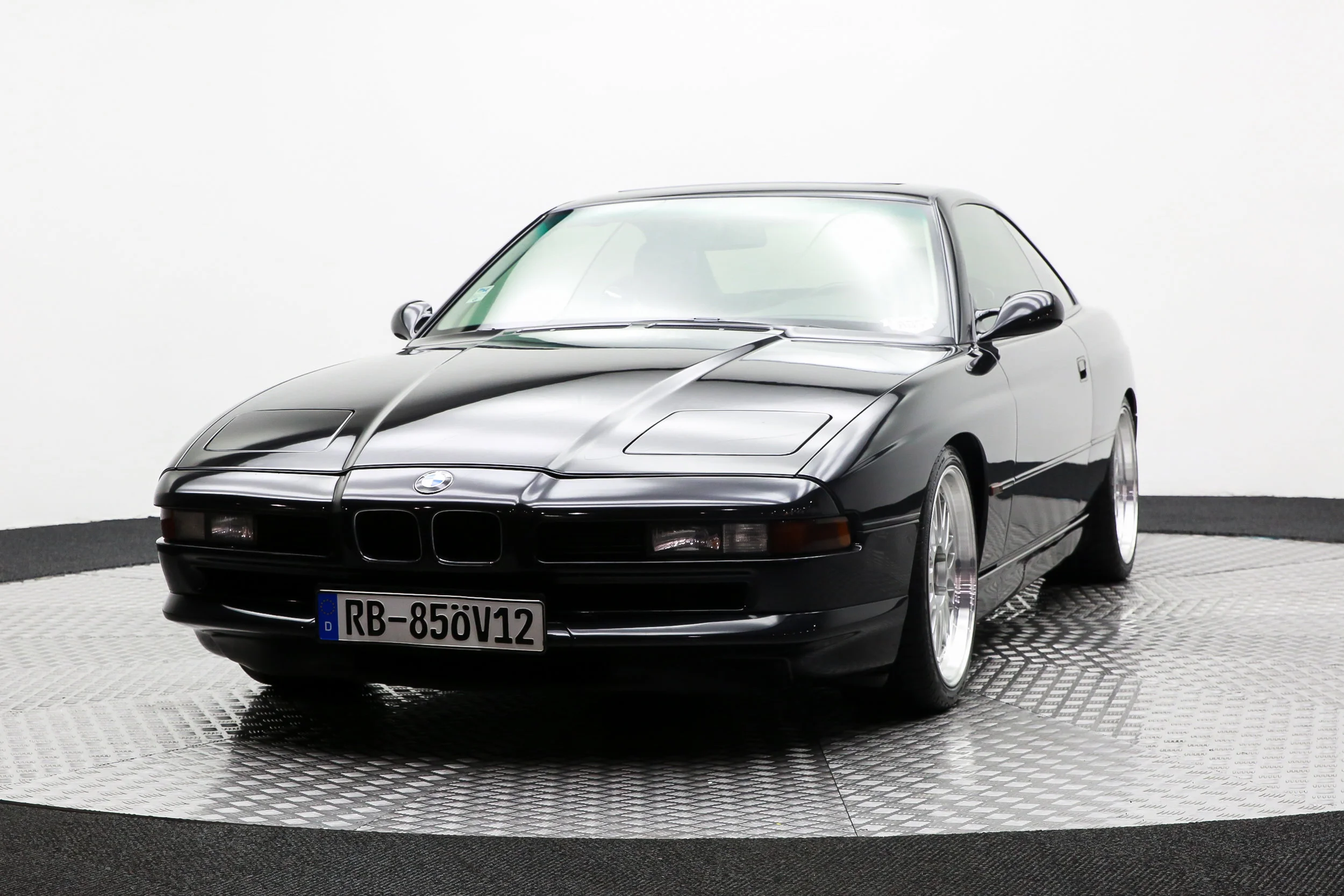 ROBERT_BASSAM_BMW_850_1997_BLACK (43).jpg