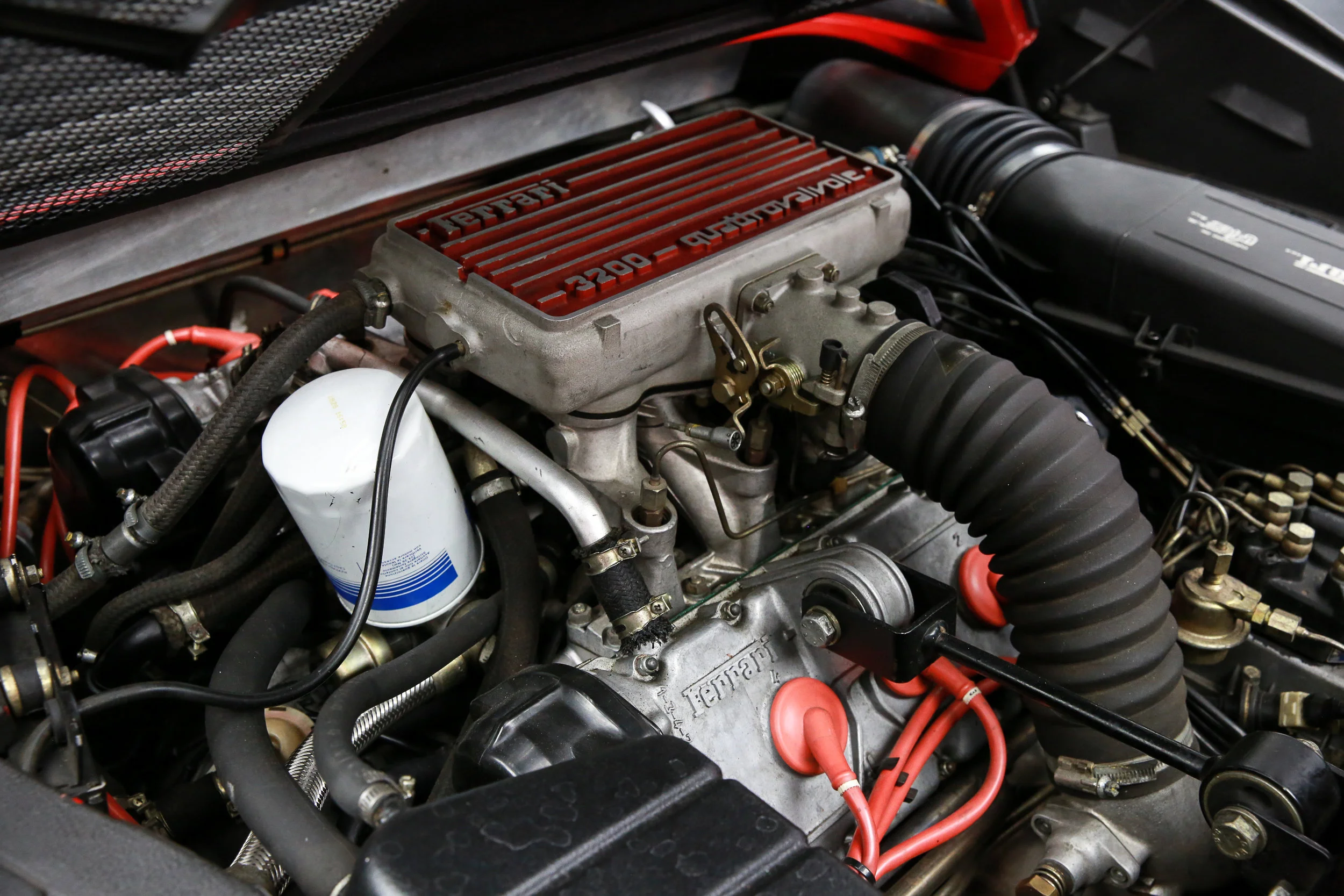 ROBERT_BASSAM_FERRARI_328_GTS_1986_RED (24).jpg