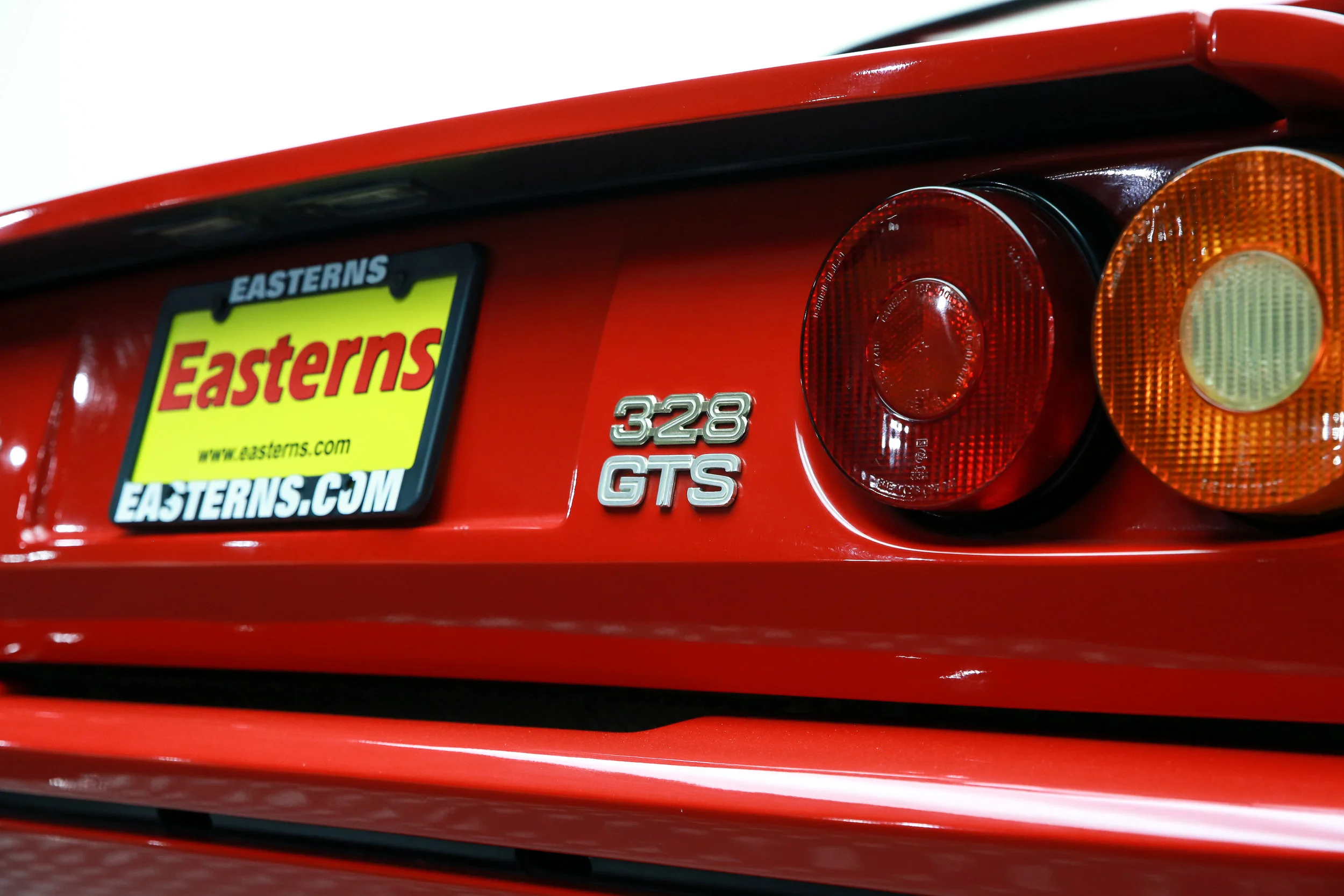 ROBERT_BASSAM_FERRARI_328_GTS_1986_RED (34).jpg