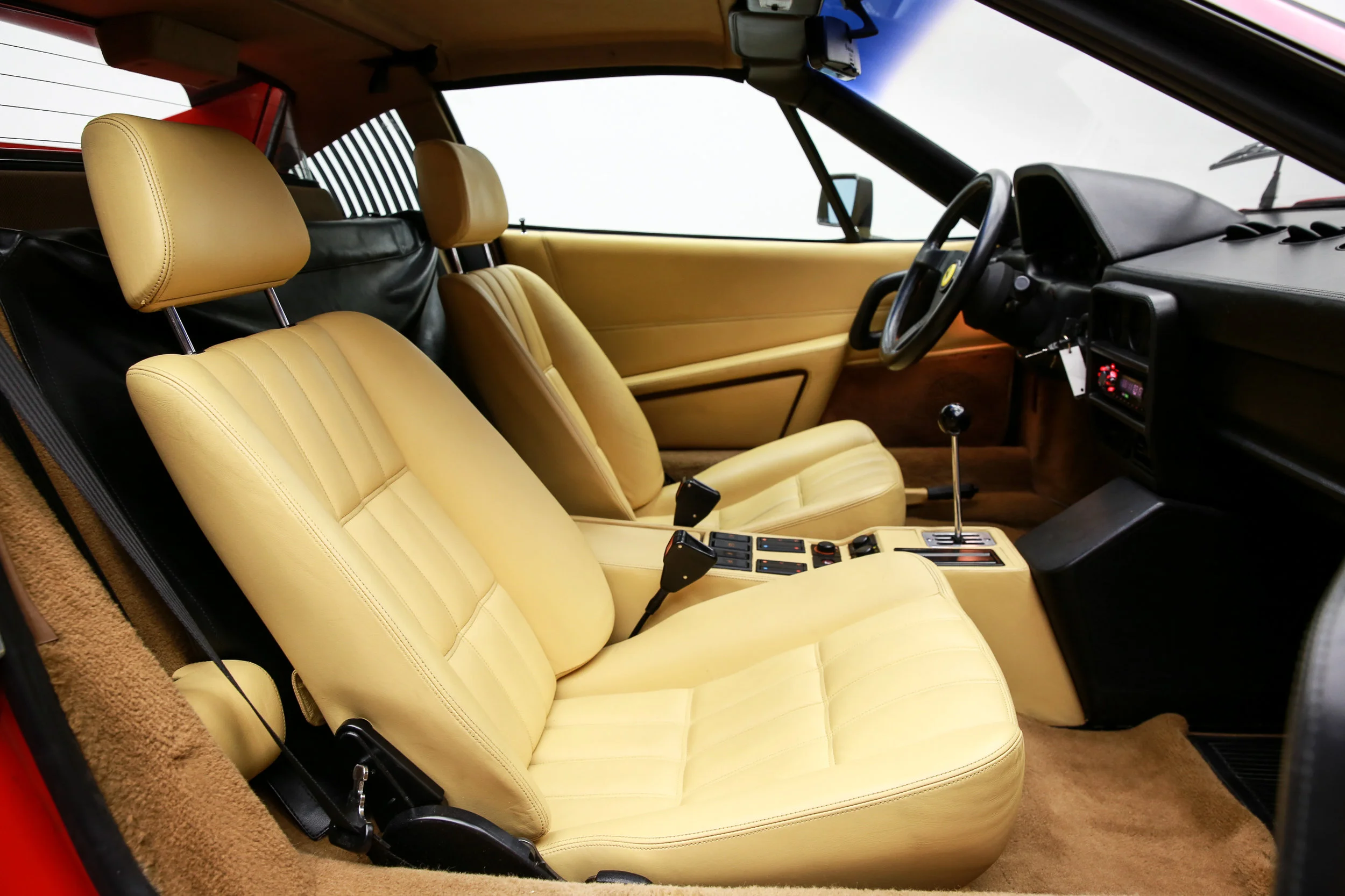 ROBERT_BASSAM_FERRARI_328_GTS_1986_RED (53).jpg