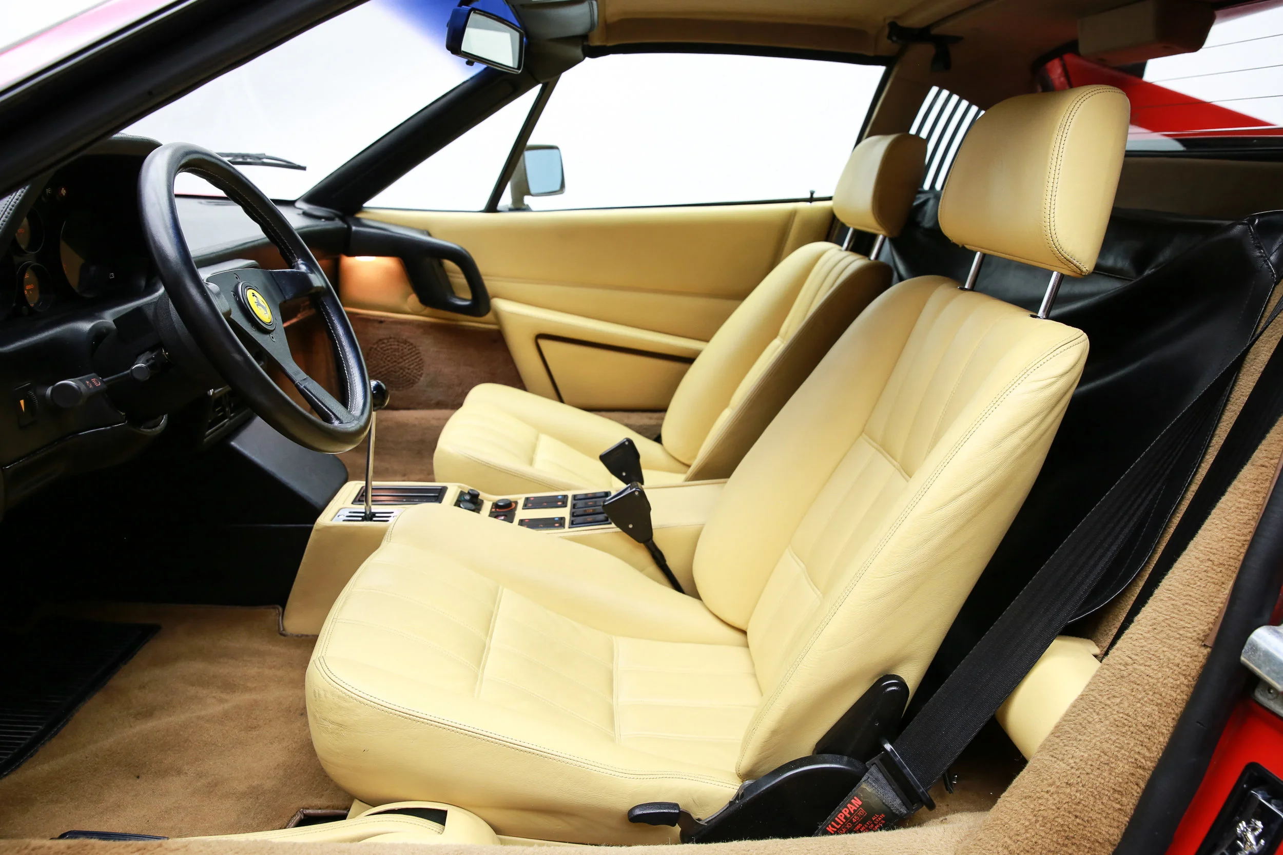 ROBERT_BASSAM_FERRARI_328_GTS_1986_RED (64).jpg