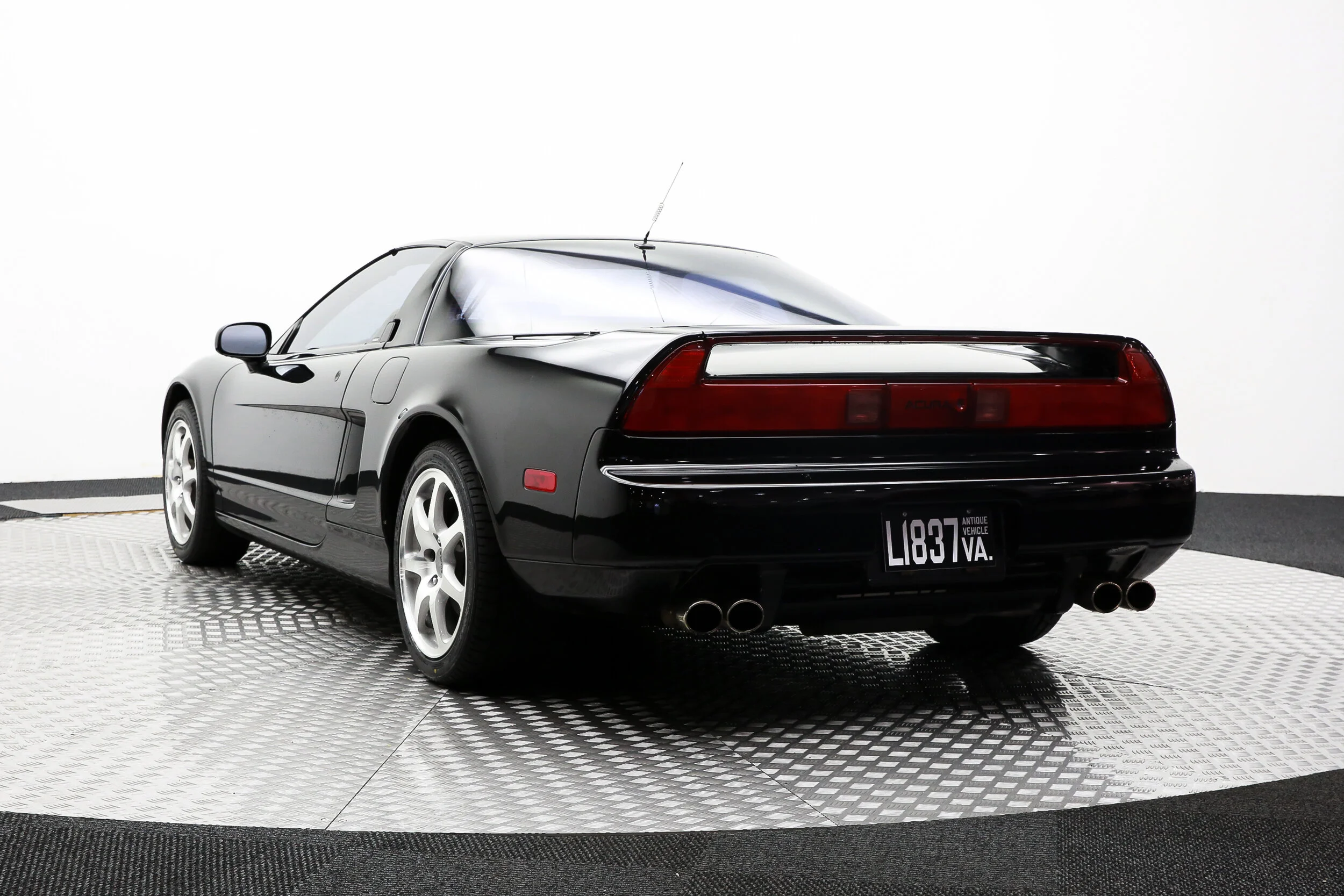 ROBERT_BASSAM_ACURA_NSX_1991_BLACK (3).jpg