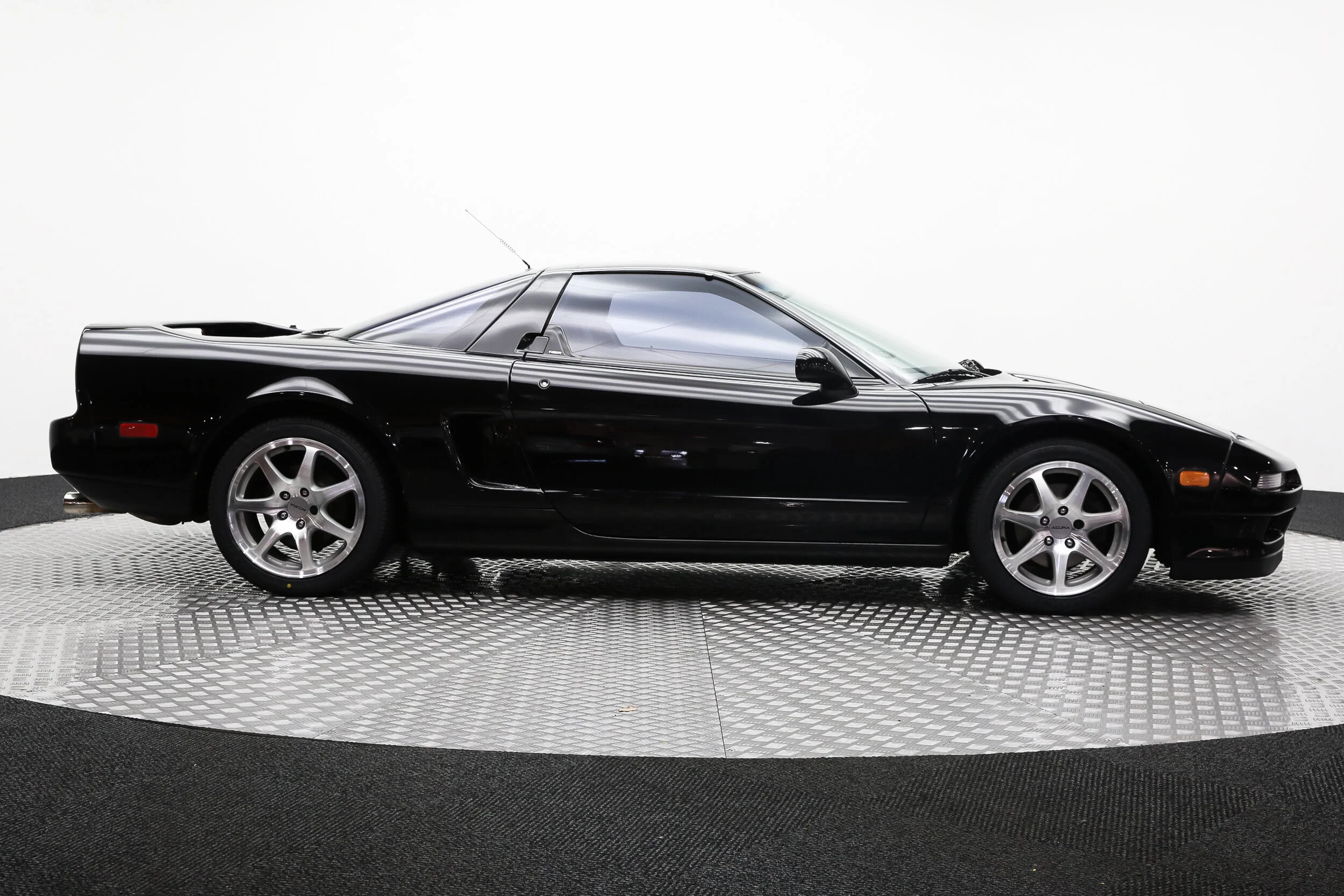ROBERT_BASSAM_ACURA_NSX_1991_BLACK (47).jpg