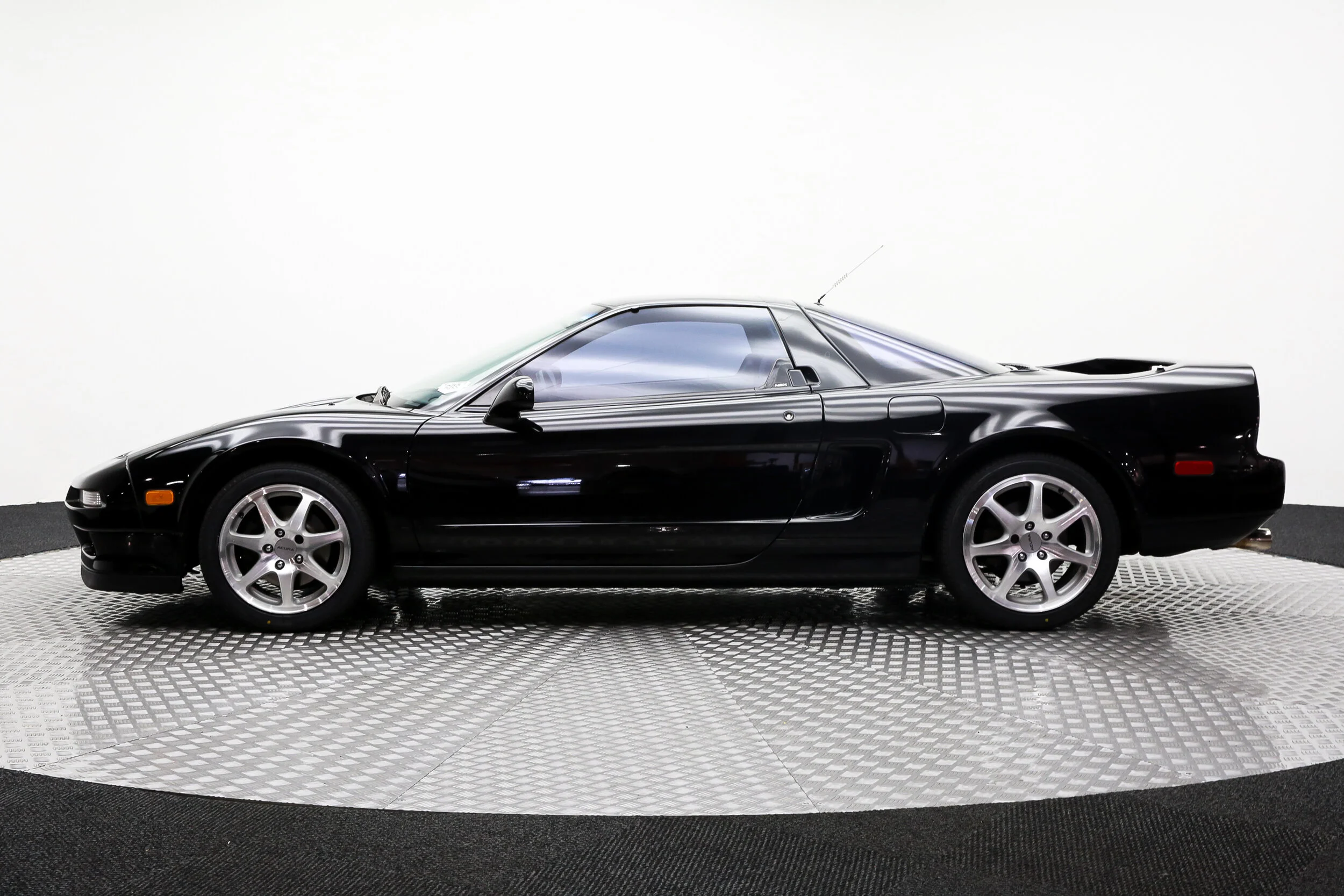 ROBERT_BASSAM_ACURA_NSX_1991_BLACK (54).jpg