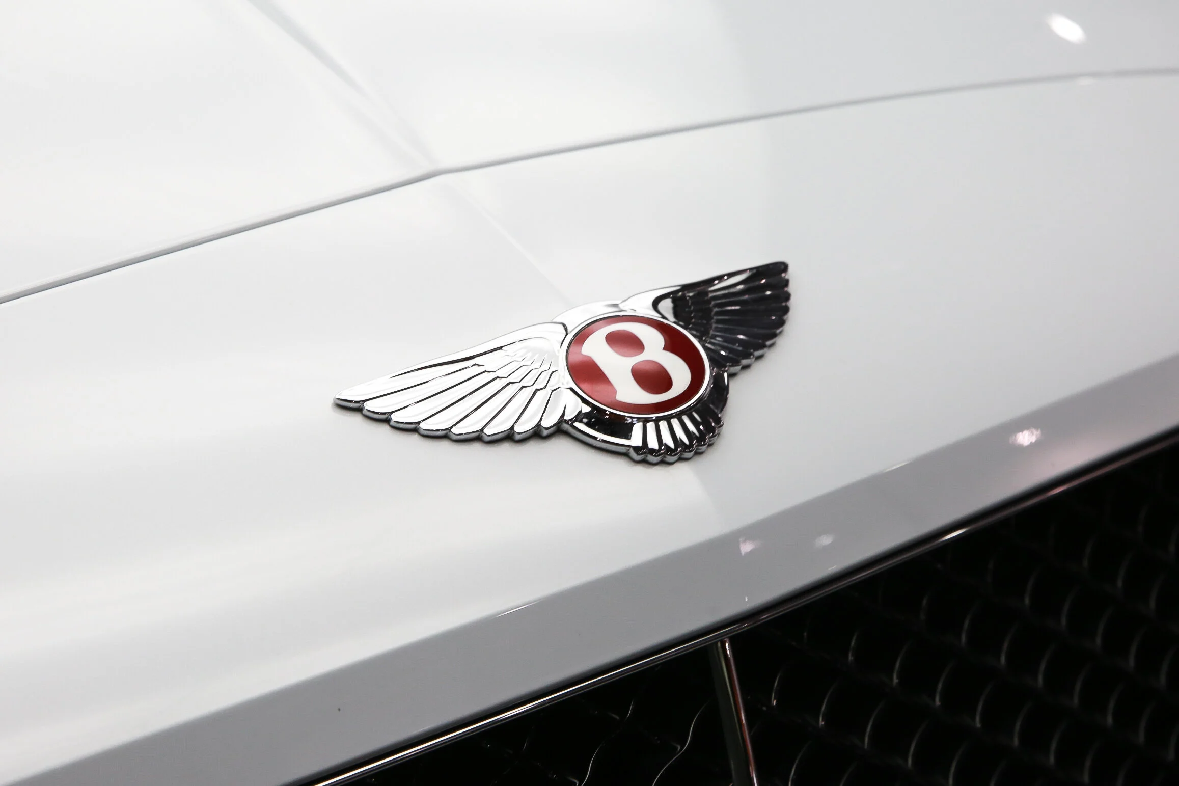 ROBERT_BASSAM_BENTLEY_CONTINENTAL_GTS_WHITE (56).jpg