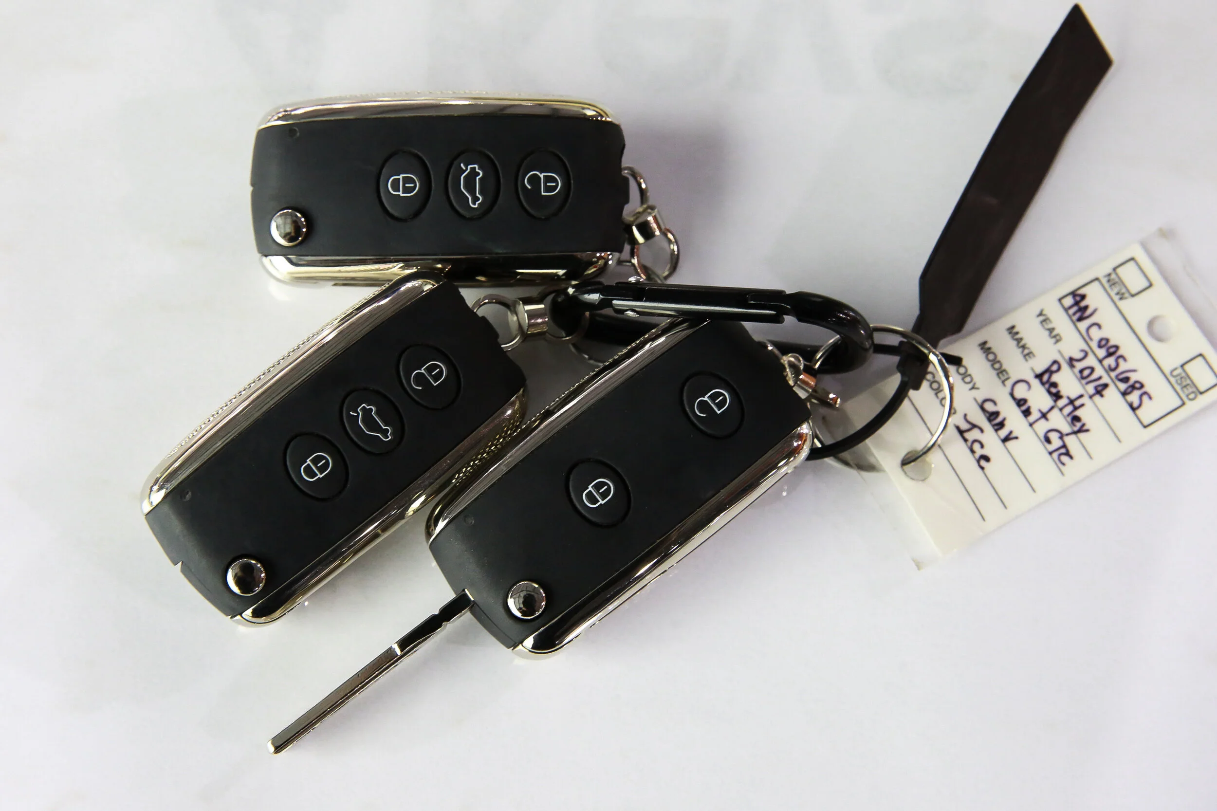 ROBERT_BASSAM_BENTLEY_CONTINENTAL_GTS_WHITE (60).jpg