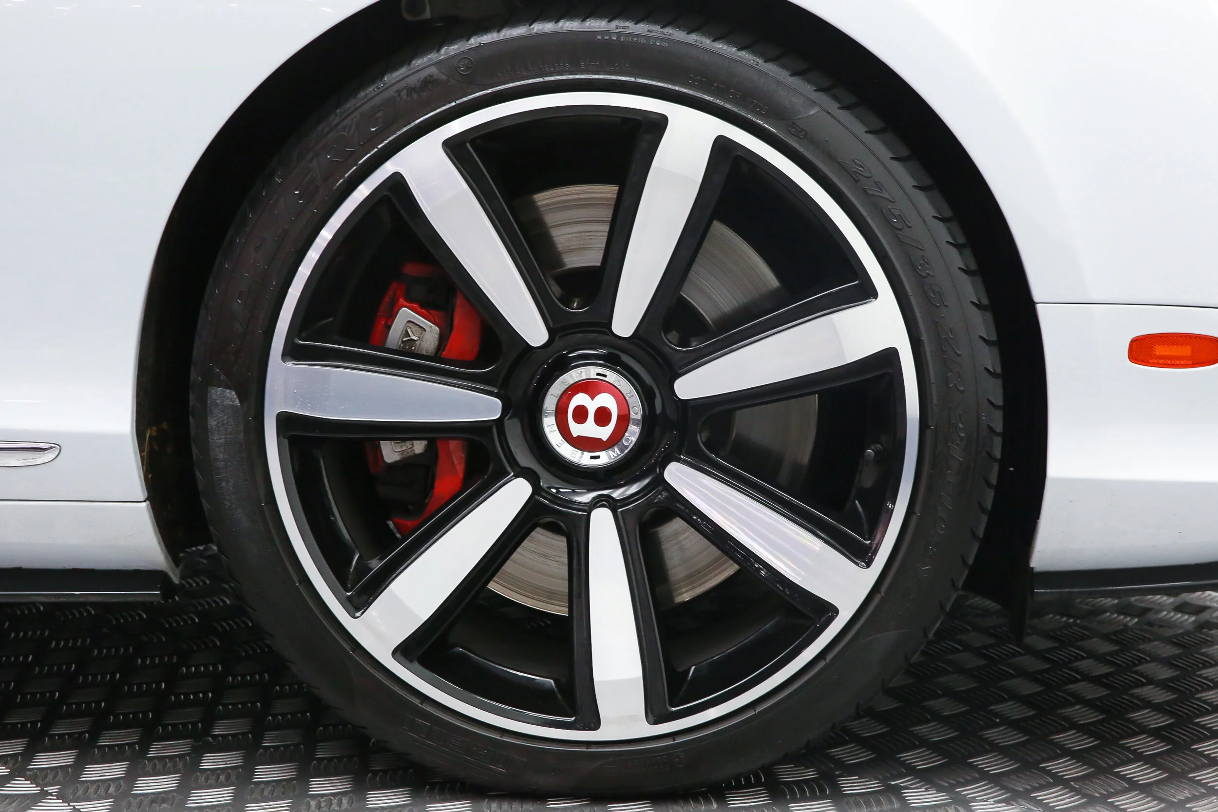 ROBERT_BASSAM_BENTLEY_CONTINENTAL_GTS_WHITE (44).jpg