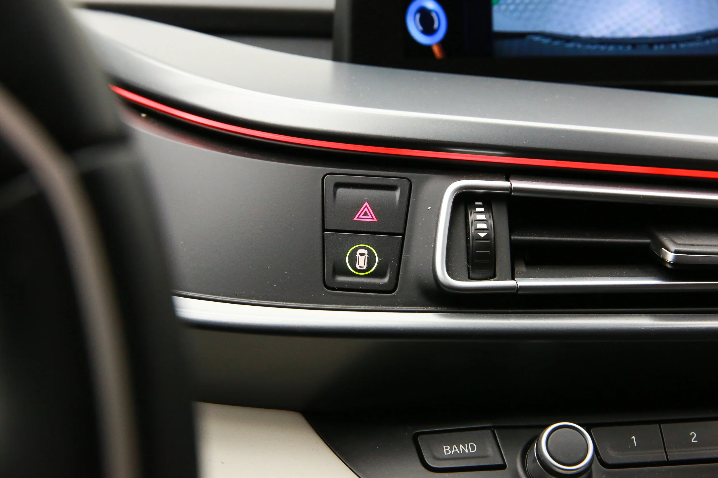 ROBERT_BASSAM_BMW_I8_2014_WHITE (48).jpg