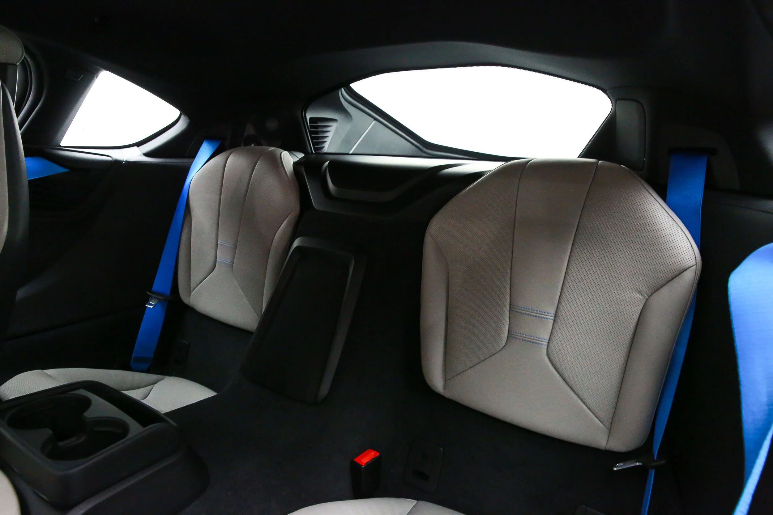 ROBERT_BASSAM_BMW_I8_2014_WHITE (61).jpg