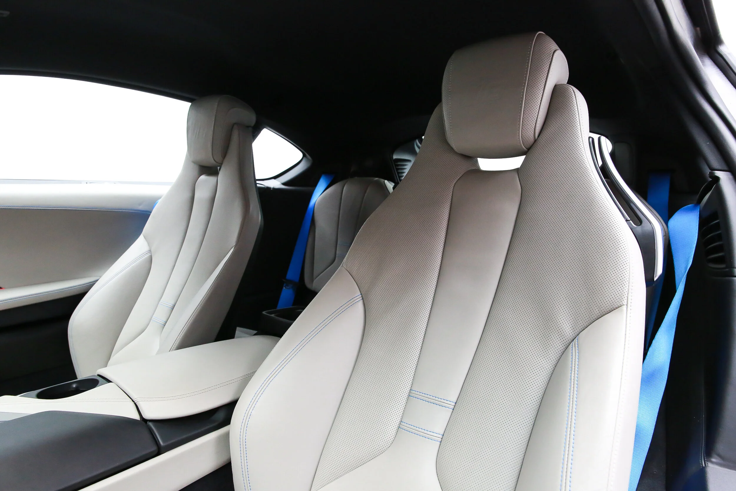 ROBERT_BASSAM_BMW_I8_2014_WHITE (62).jpg