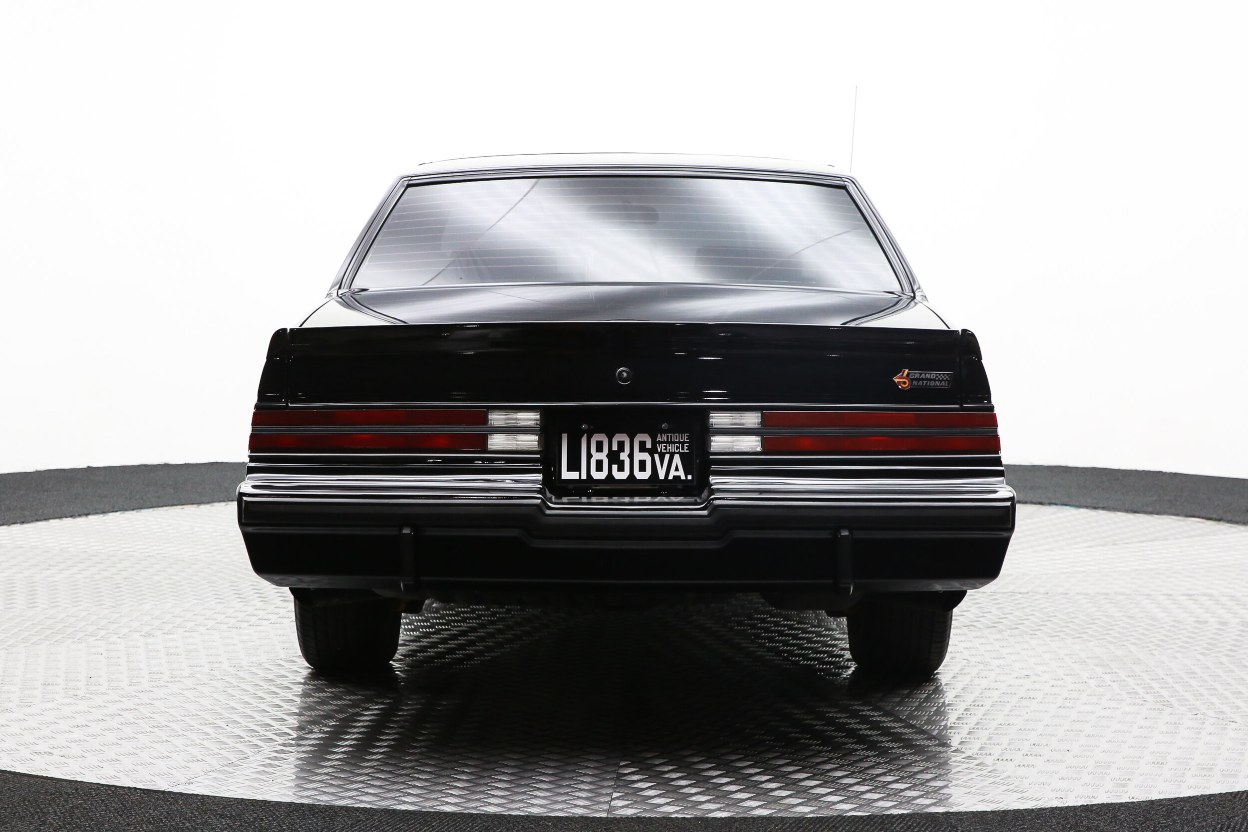 ROBERT_BASSAM_BUICK_GRAND_NATIONAL_1987_BLACK (2).jpg