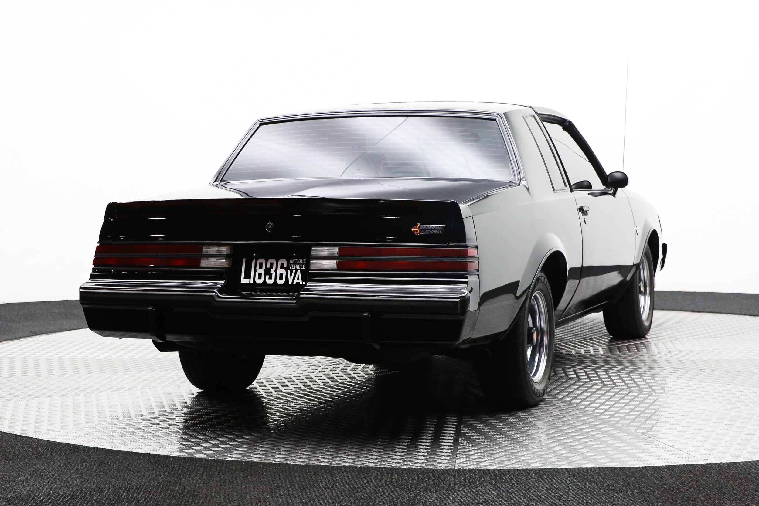 ROBERT_BASSAM_BUICK_GRAND_NATIONAL_1987_BLACK (1).jpg