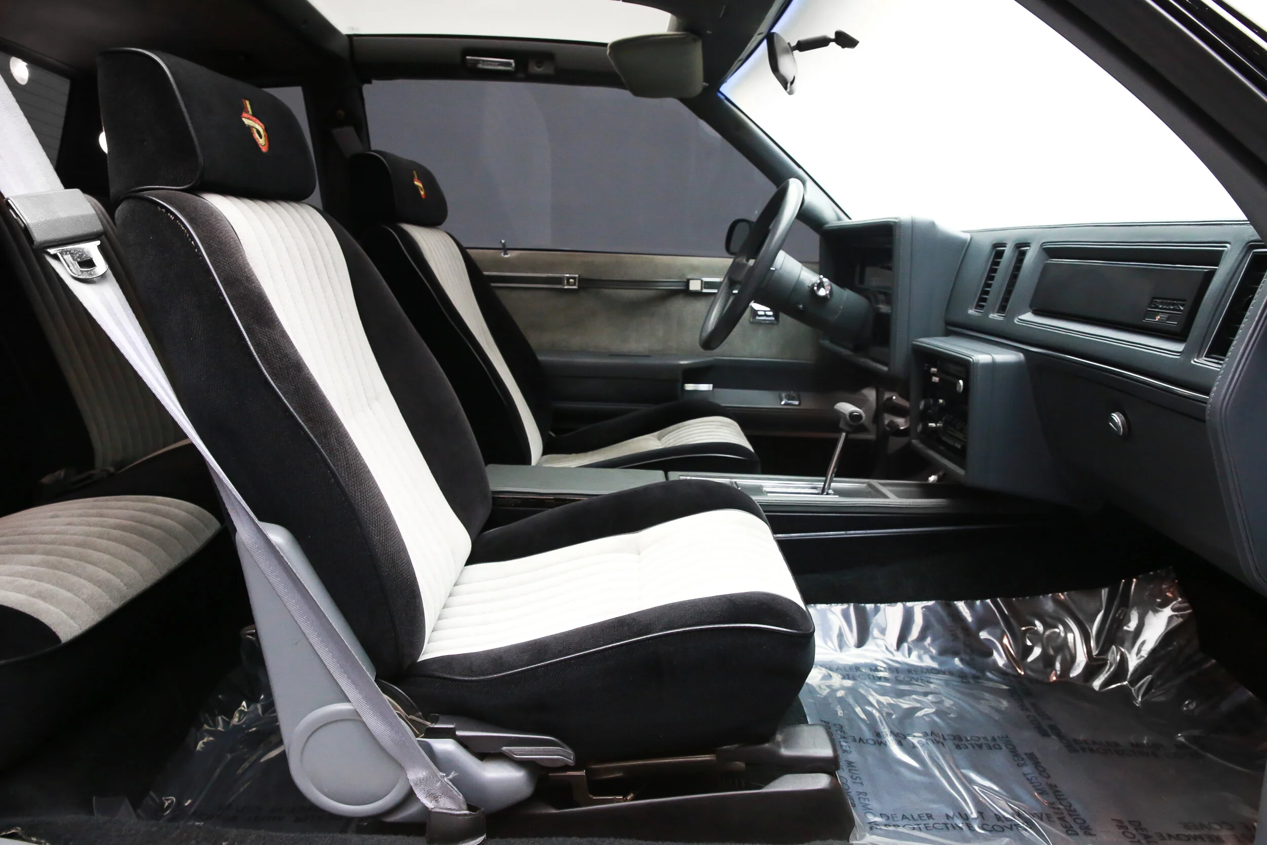 ROBERT_BASSAM_BUICK_GRAND_NATIONAL_1987_BLACK (32).jpg