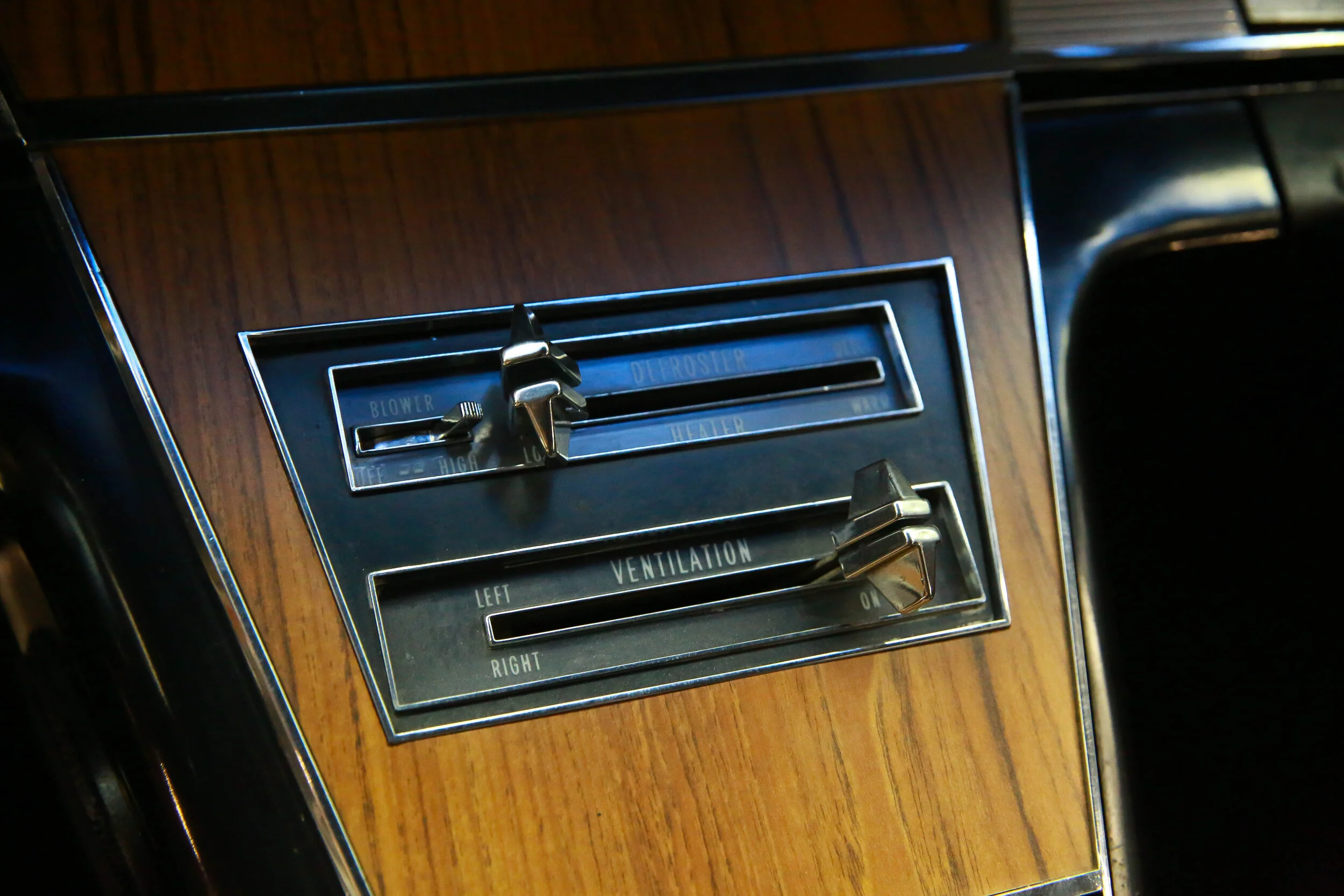 ROBERT_BASSAM_BUICK_RIVIERA_1964 (12).jpg