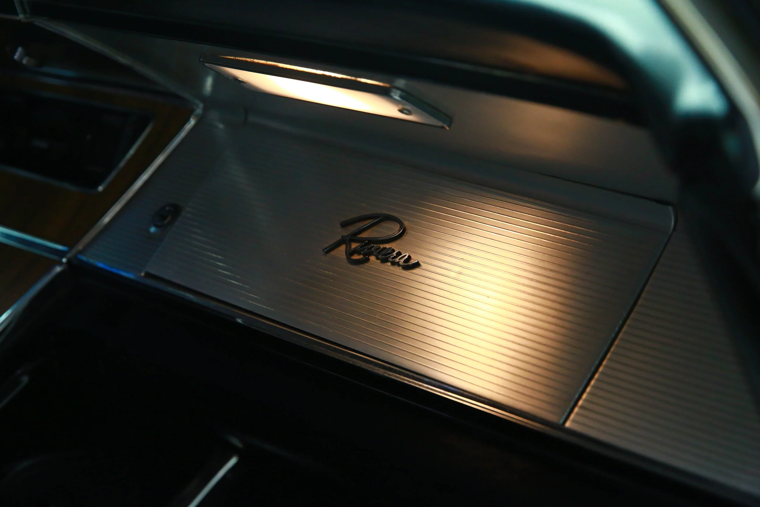 ROBERT_BASSAM_BUICK_RIVIERA_1964 (18).jpg