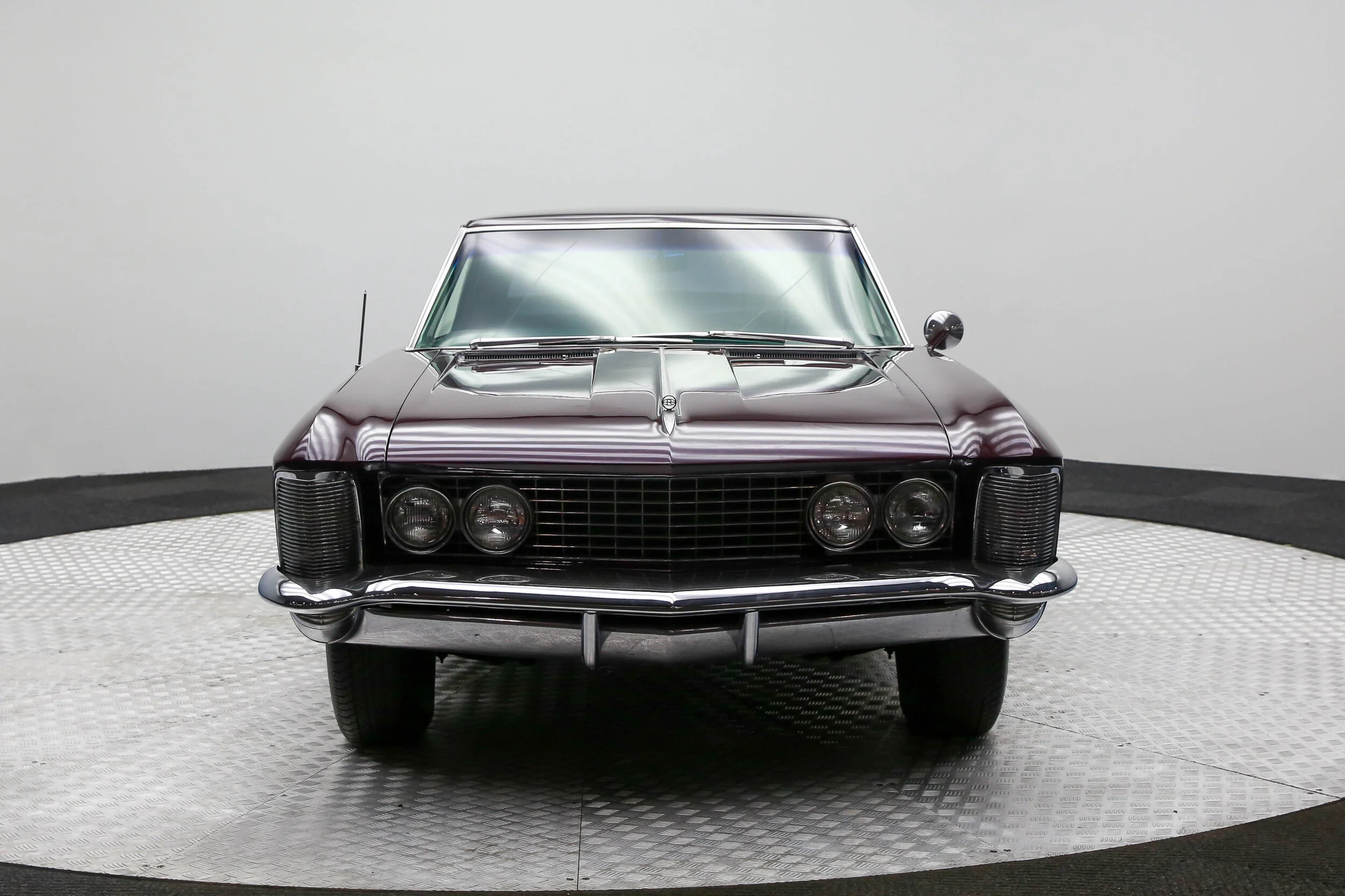 ROBERT_BASSAM_BUICK_RIVIERA_1964 (28).jpg