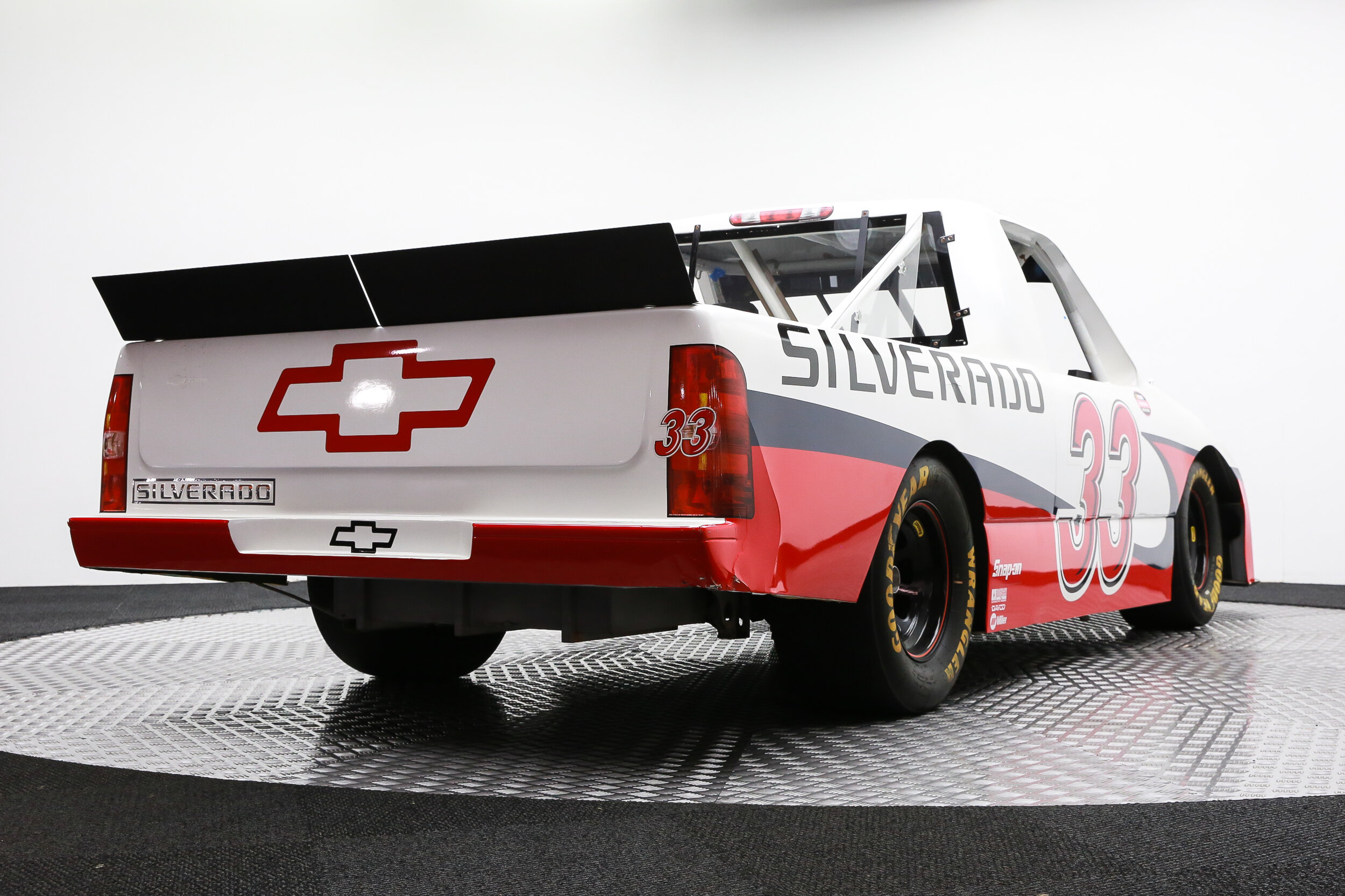 ROBERT_BASSAM_CHEVROLET_SILVERADO_RACE_TRUCK_WHITE (25).jpg