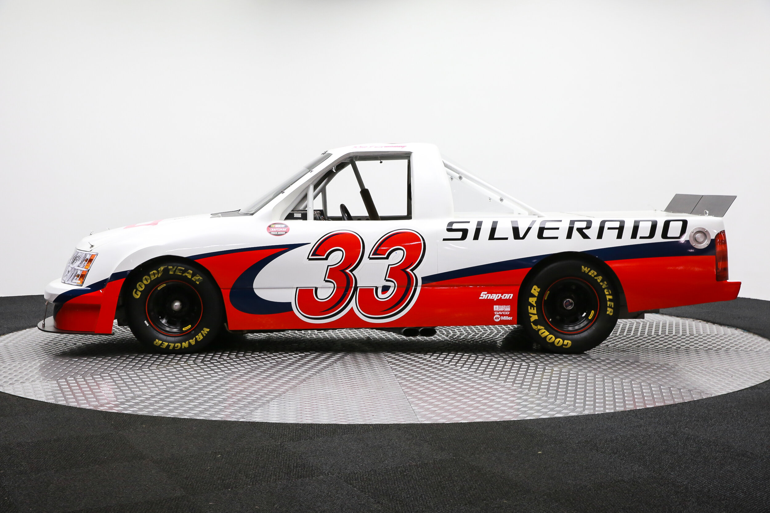 ROBERT_BASSAM_CHEVROLET_SILVERADO_RACE_TRUCK_WHITE (39).jpg