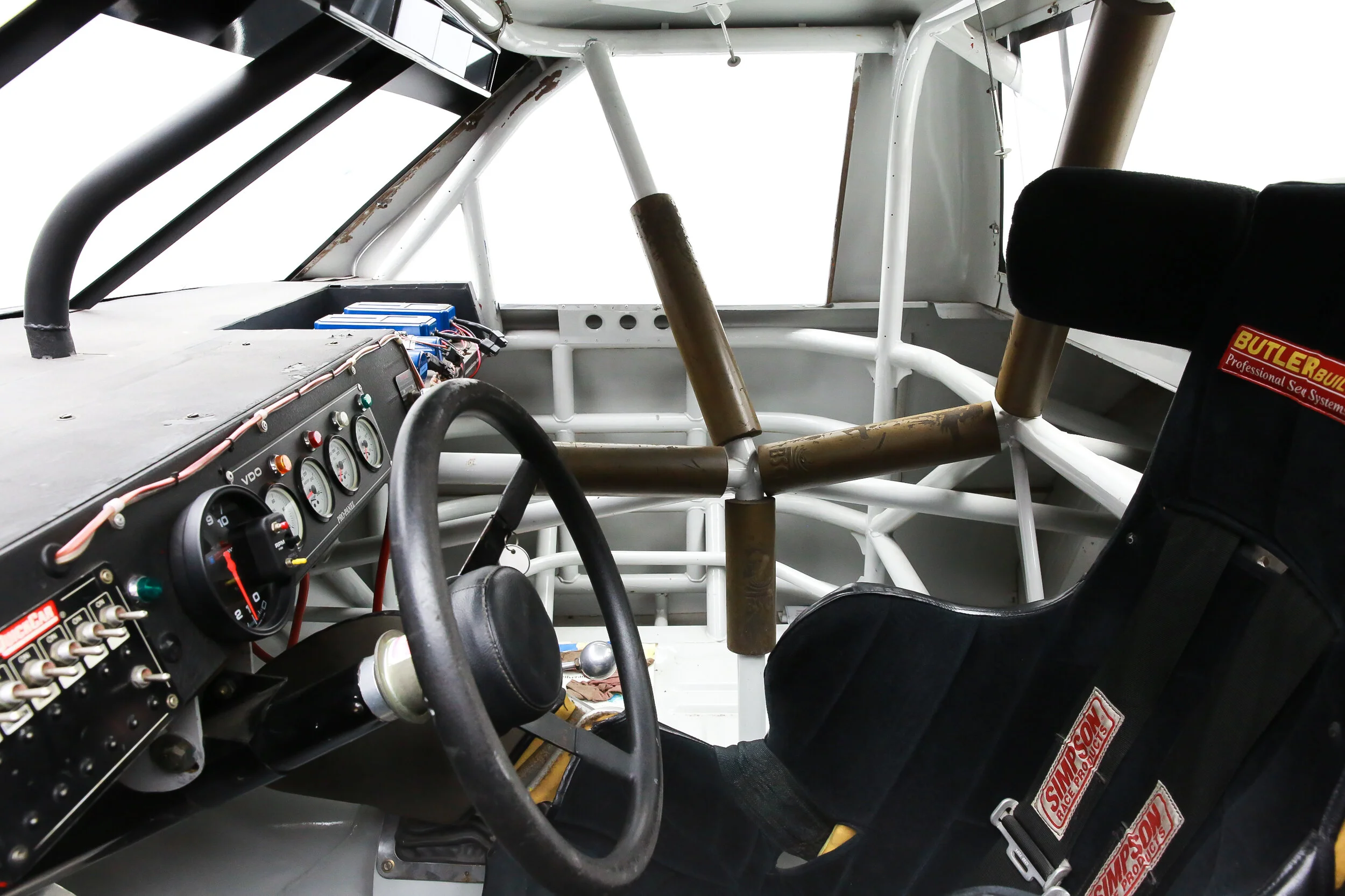 ROBERT_BASSAM_CHEVROLET_SILVERADO_RACE_TRUCK_WHITE (40).jpg