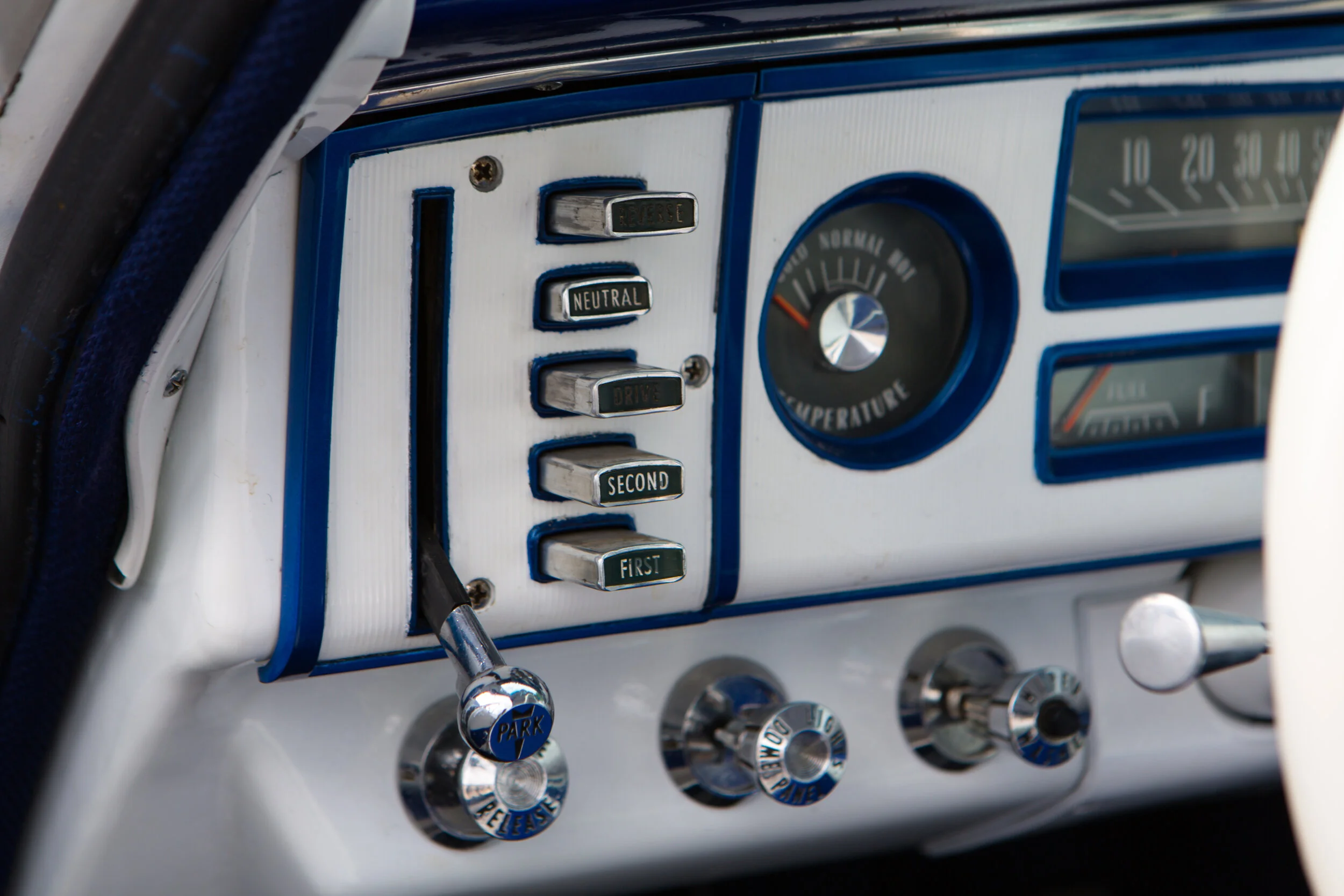 ROBERT_BASSAM_DODGE_DART_440_1964_BLUE (3).jpg