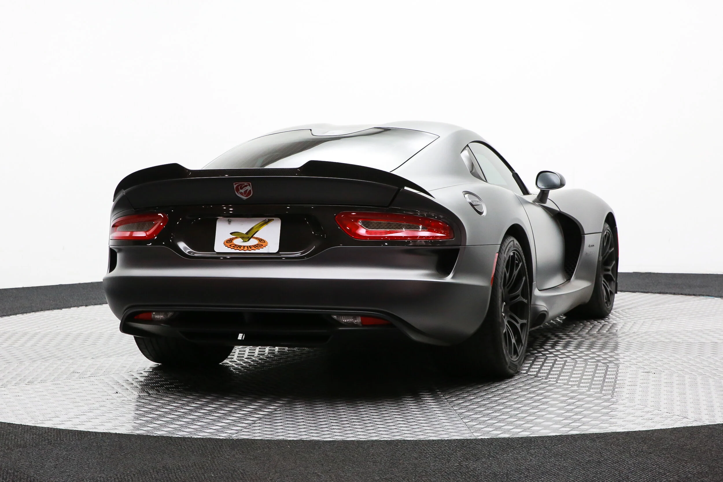ROBERT_BASSAM_2015_DODGE_VIPER_GTS_MATTE_BLACK (1).jpg