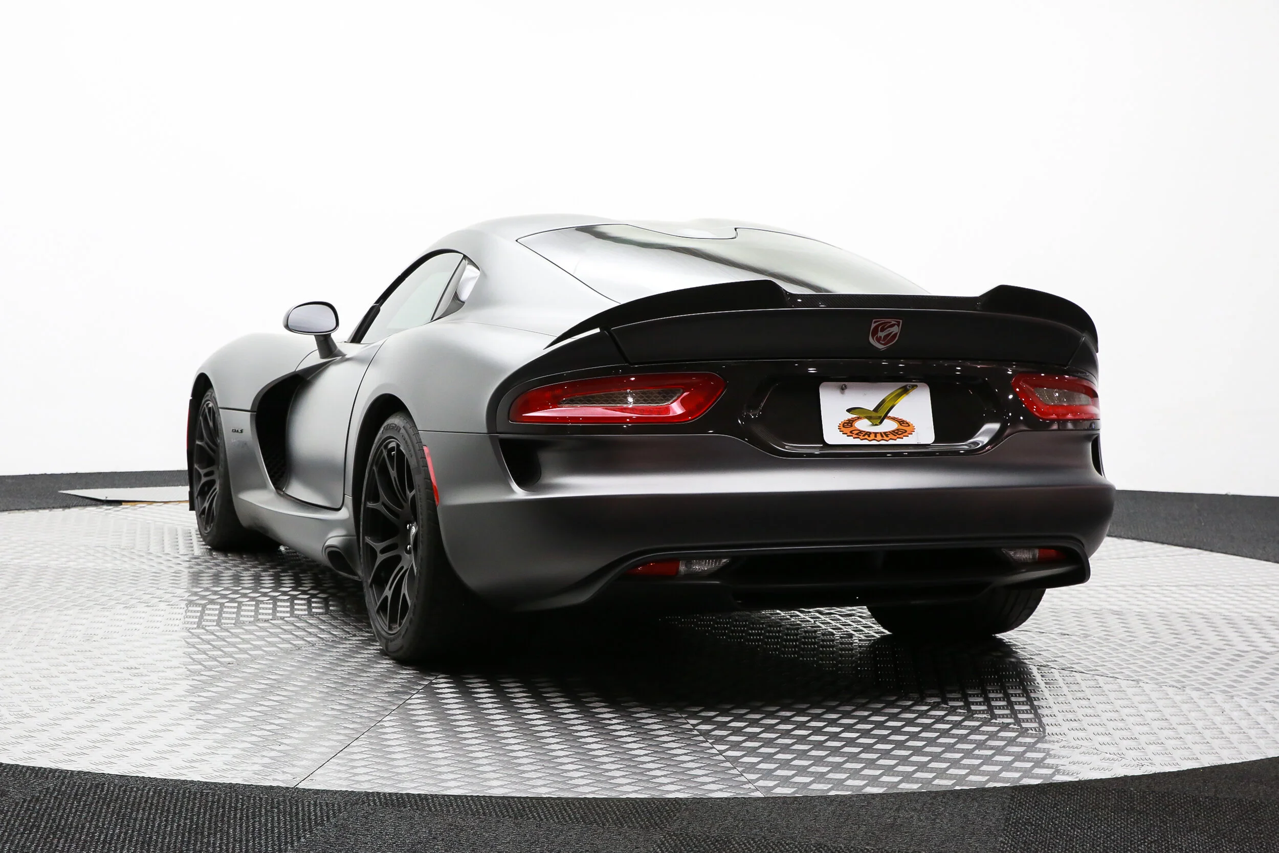 ROBERT_BASSAM_2015_DODGE_VIPER_GTS_MATTE_BLACK (3).jpg