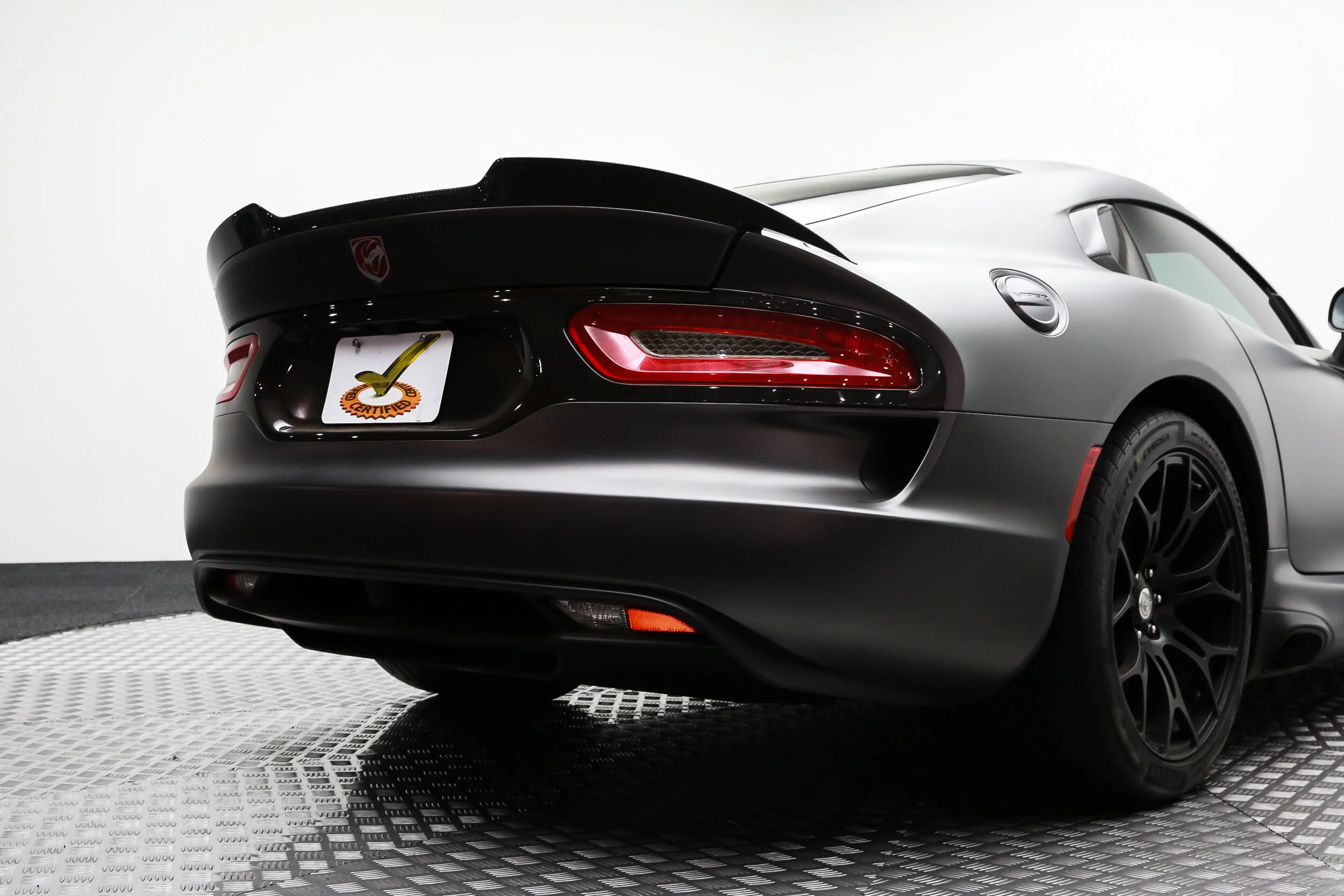 ROBERT_BASSAM_2015_DODGE_VIPER_GTS_MATTE_BLACK (28).jpg