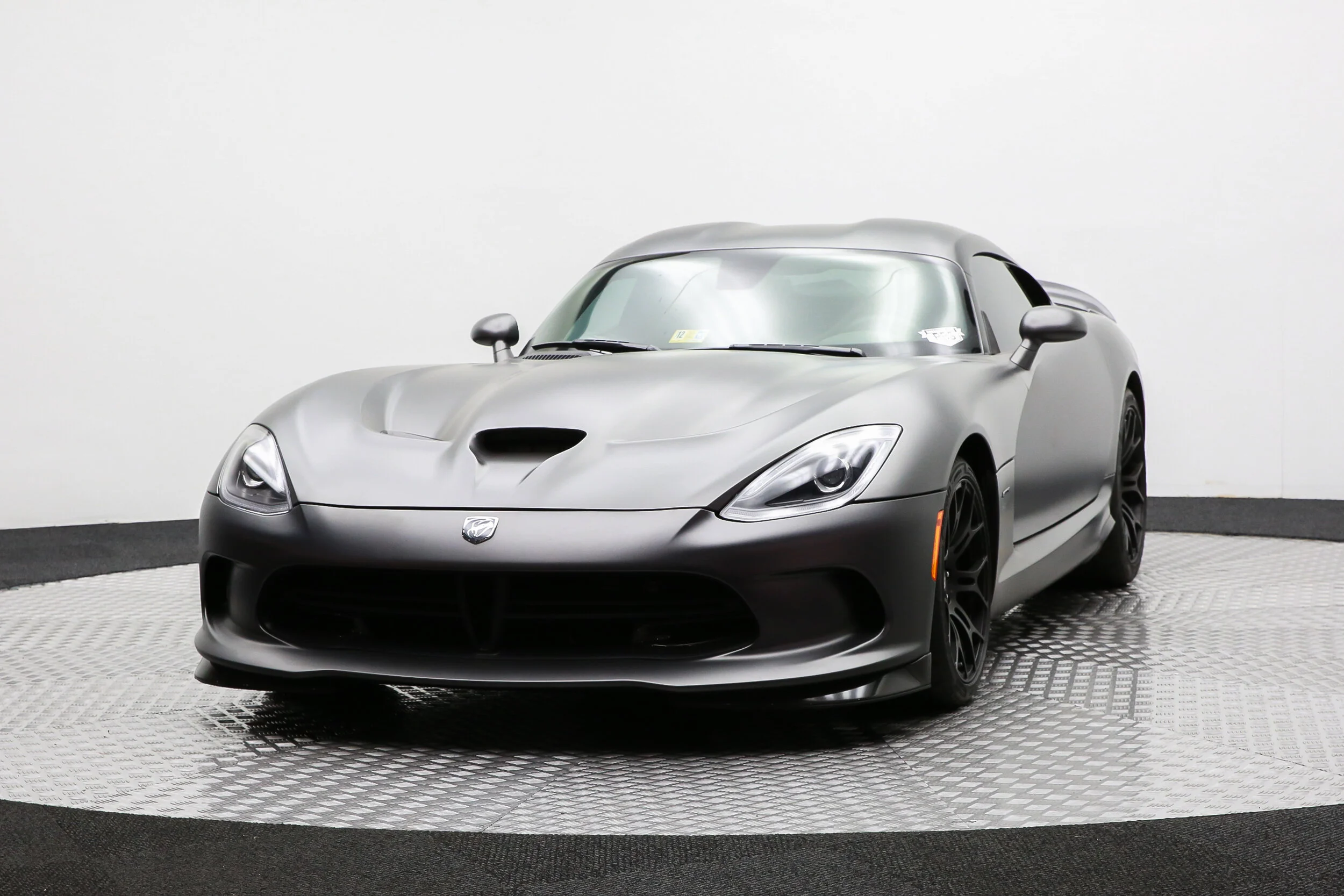 ROBERT_BASSAM_2015_DODGE_VIPER_GTS_MATTE_BLACK (52).jpg