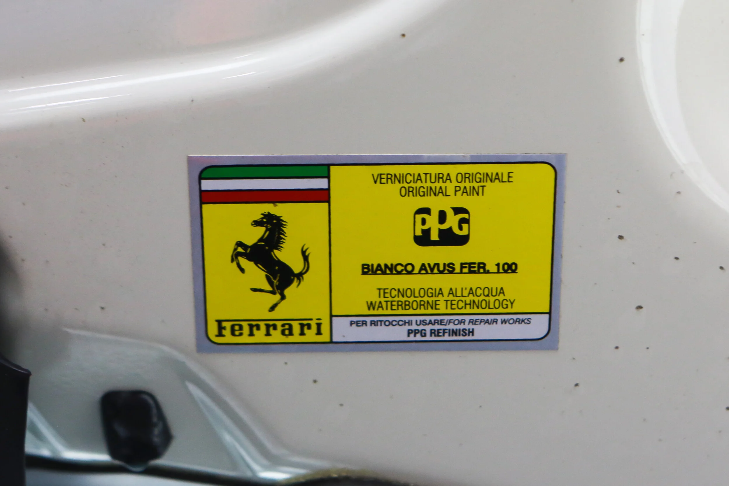 ROBERT_BASSAM_FERRARI_458_ITALIA_2011_WHITE (66).jpg