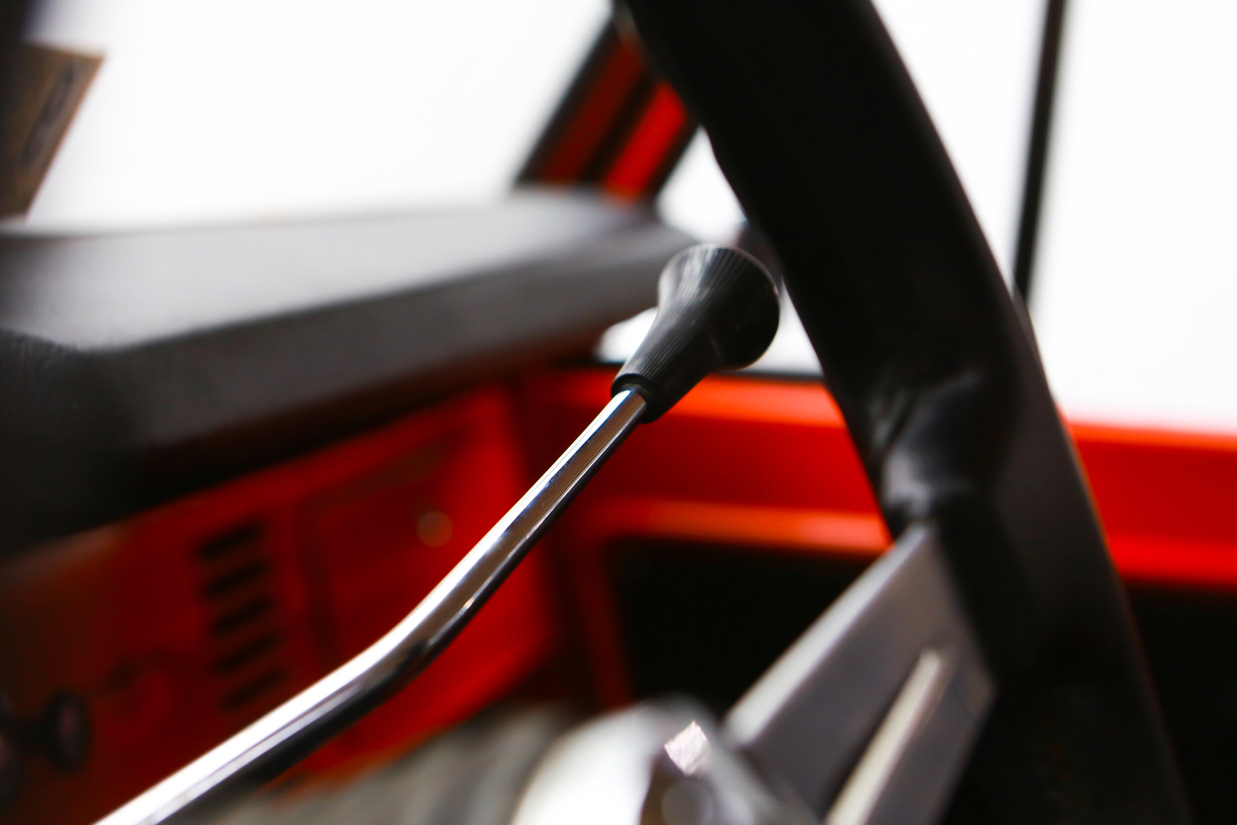 ROBERT_BASSAM_FORD_BRONCO_1968_ORANGE (33).jpg