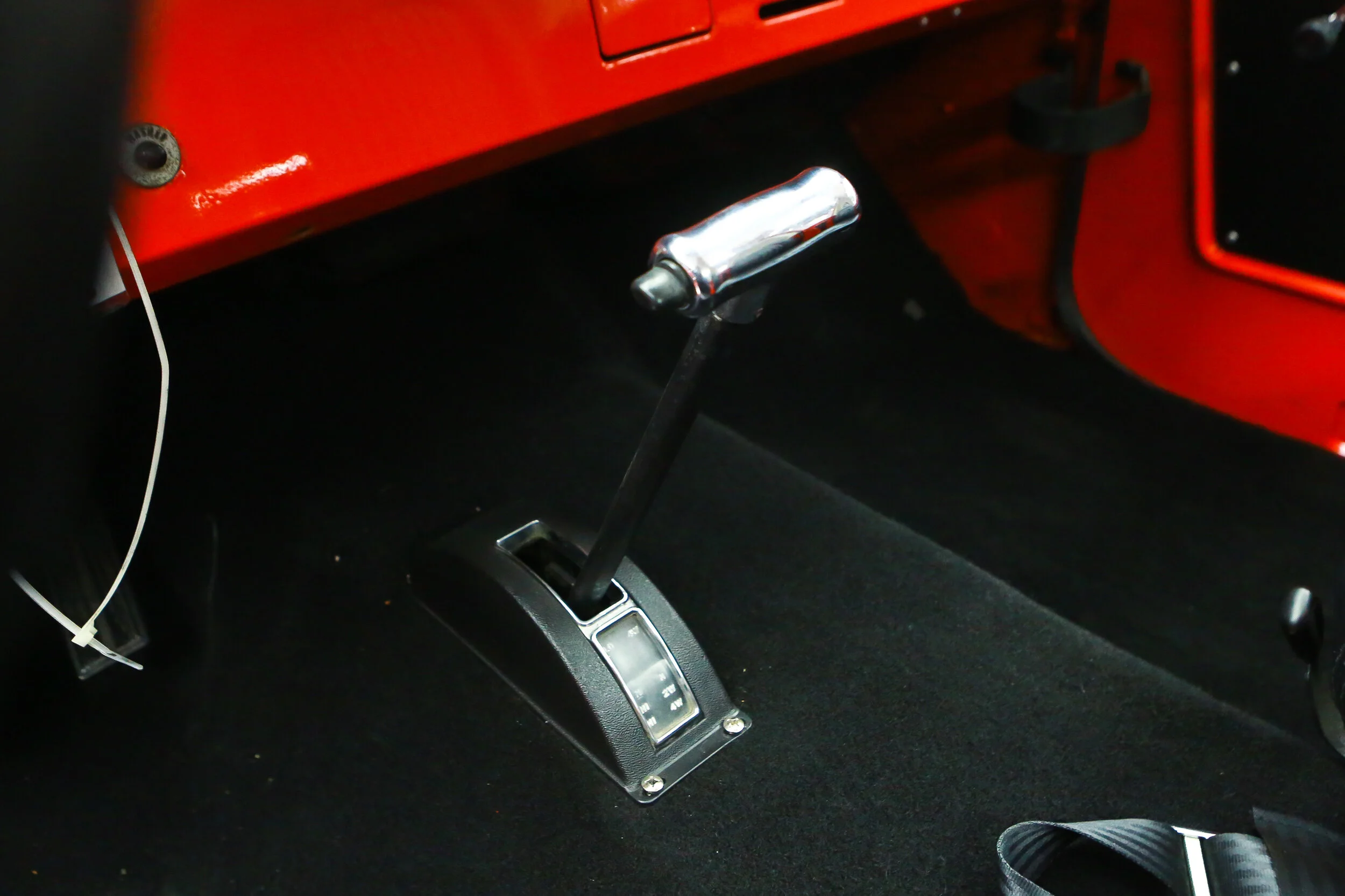 ROBERT_BASSAM_FORD_BRONCO_1968_ORANGE (39).jpg