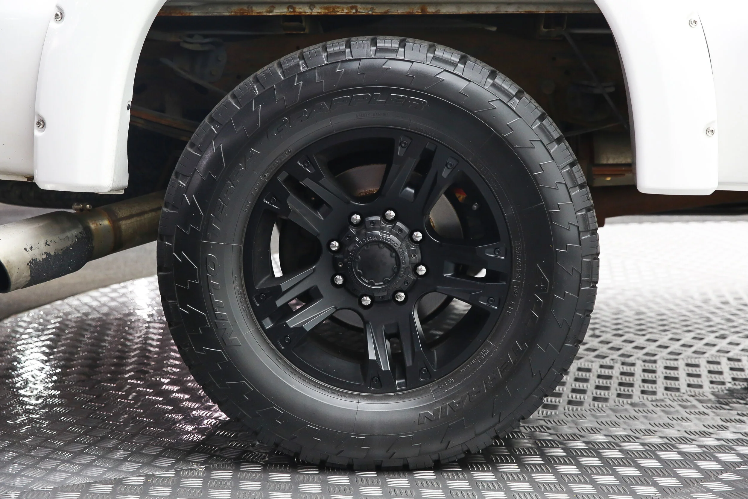 ROBERT_BASSAM_FORD_F250_WHITE_2005 (33).jpg