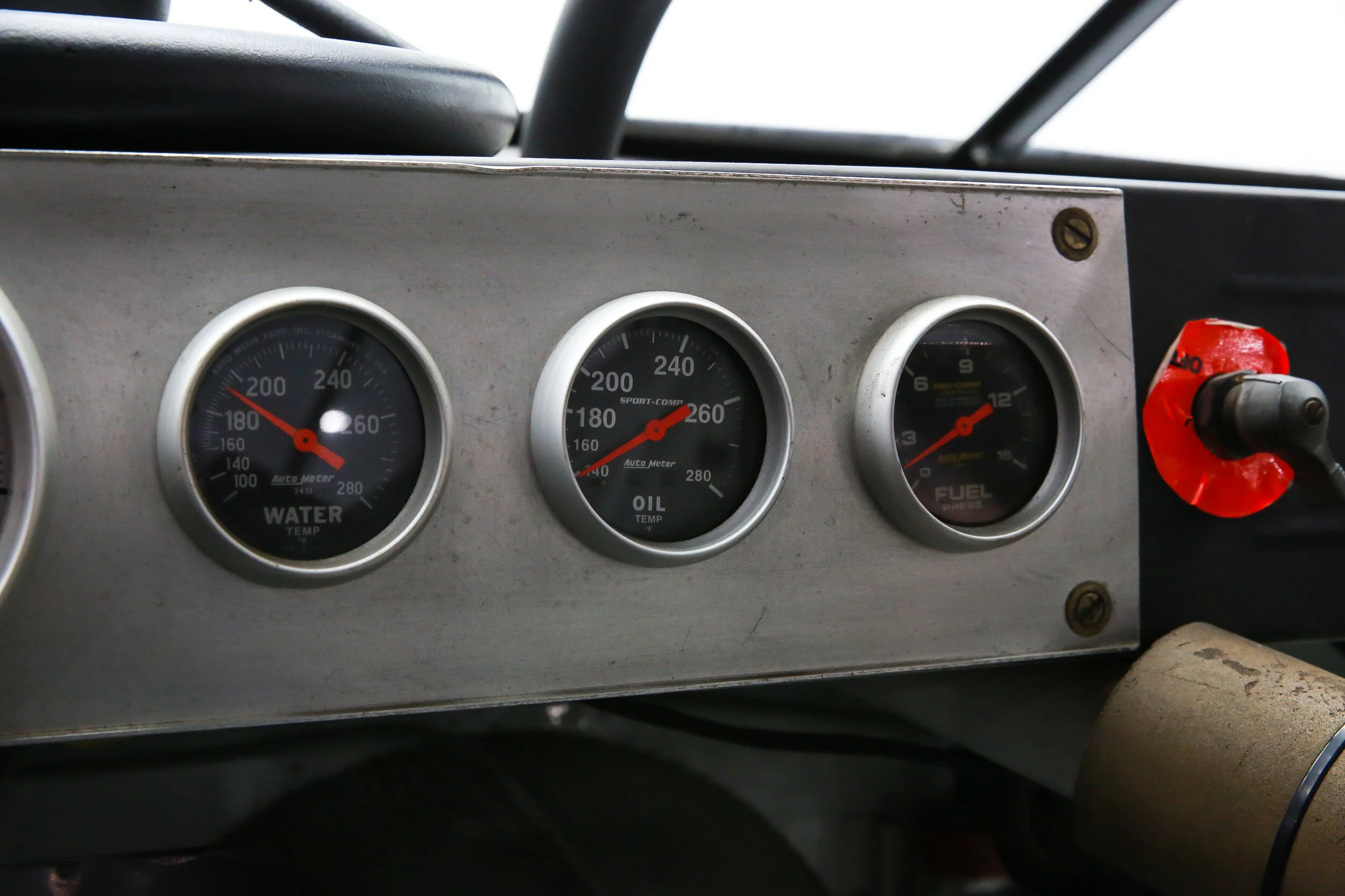 ROBERT_BASSAM_FORD_TAURUS_NASCAR_RACE_CAR_UPS (11).jpg