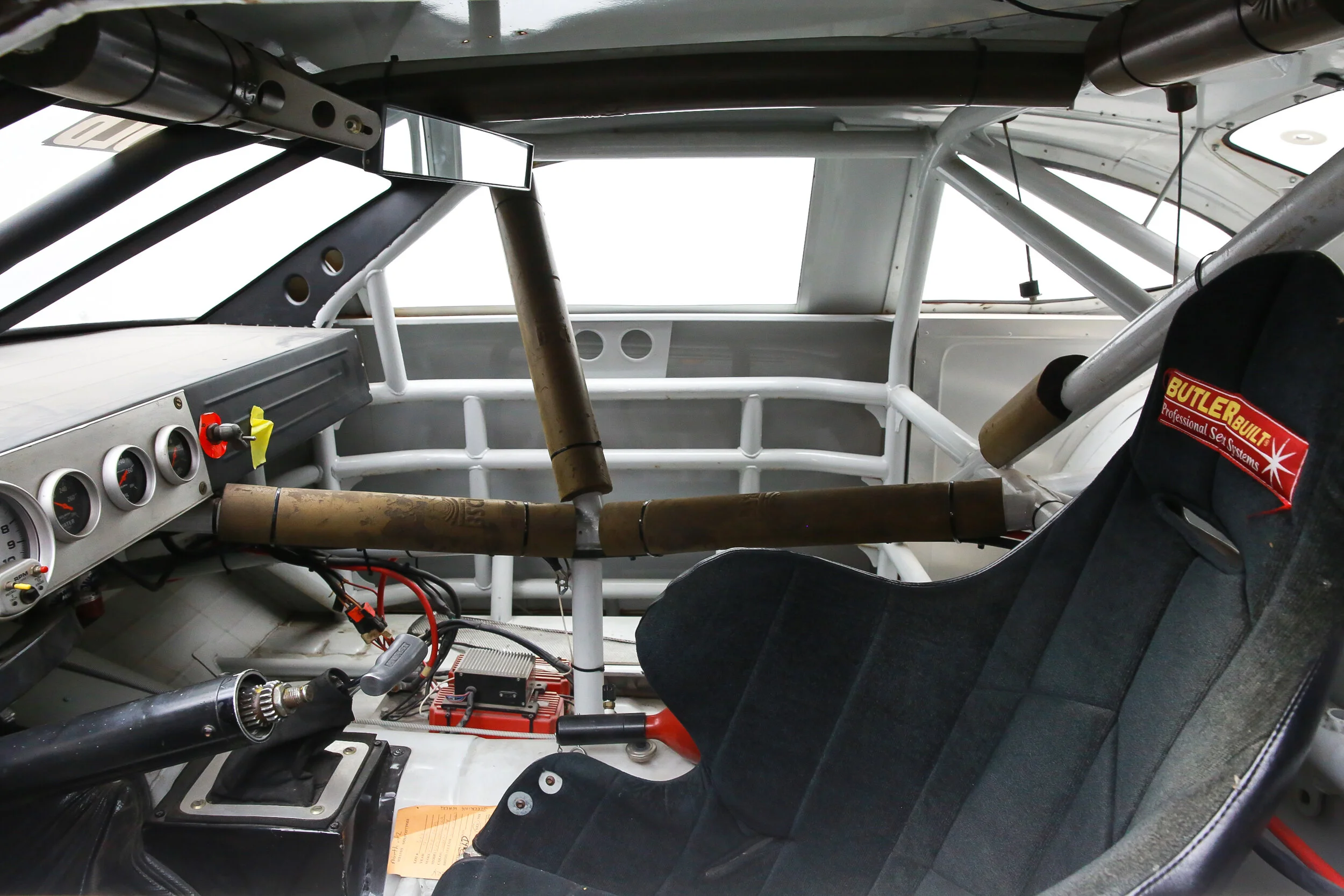 ROBERT_BASSAM_FORD_TAURUS_NASCAR_RACE_CAR_UPS (42).jpg