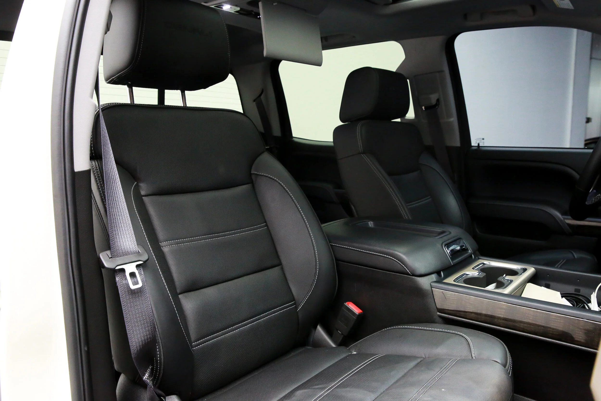 ROBERT_BASSAM_GMC_SIERRA_DENALI_2015_WHITE (46).jpg