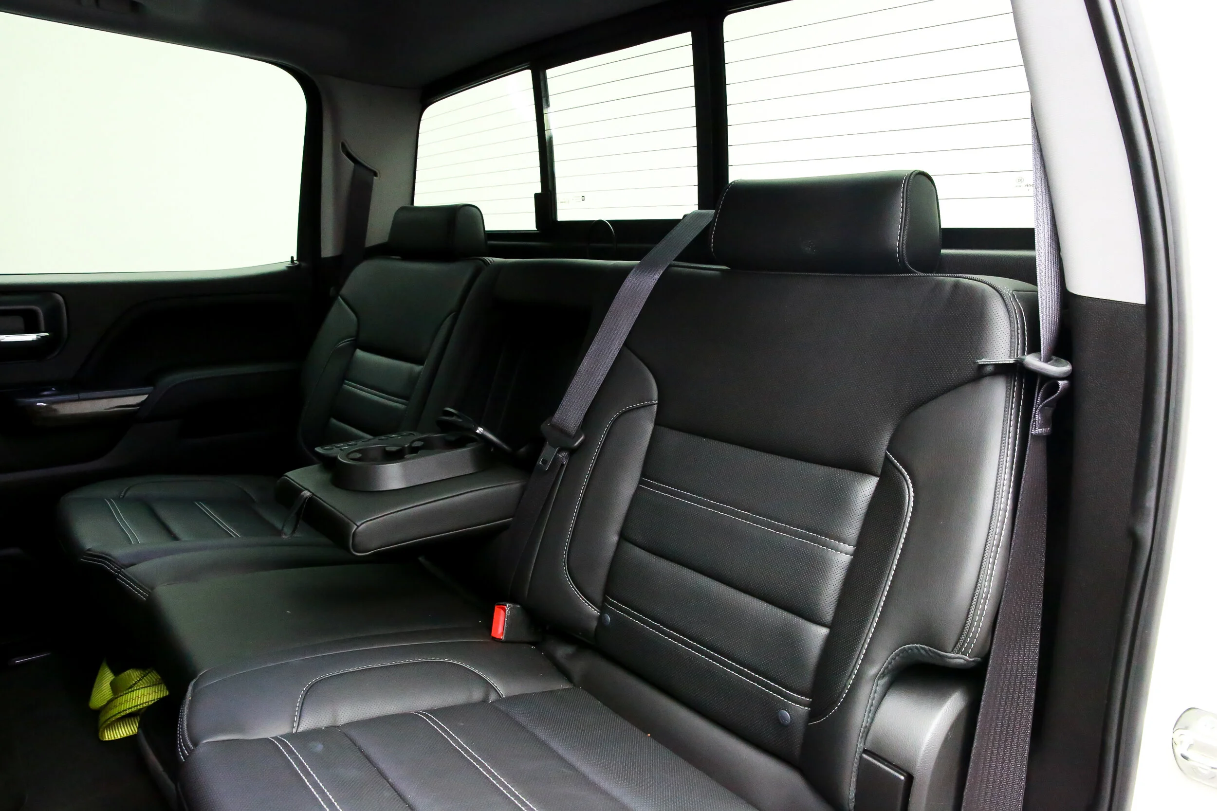 ROBERT_BASSAM_GMC_SIERRA_DENALI_2015_WHITE (48).jpg