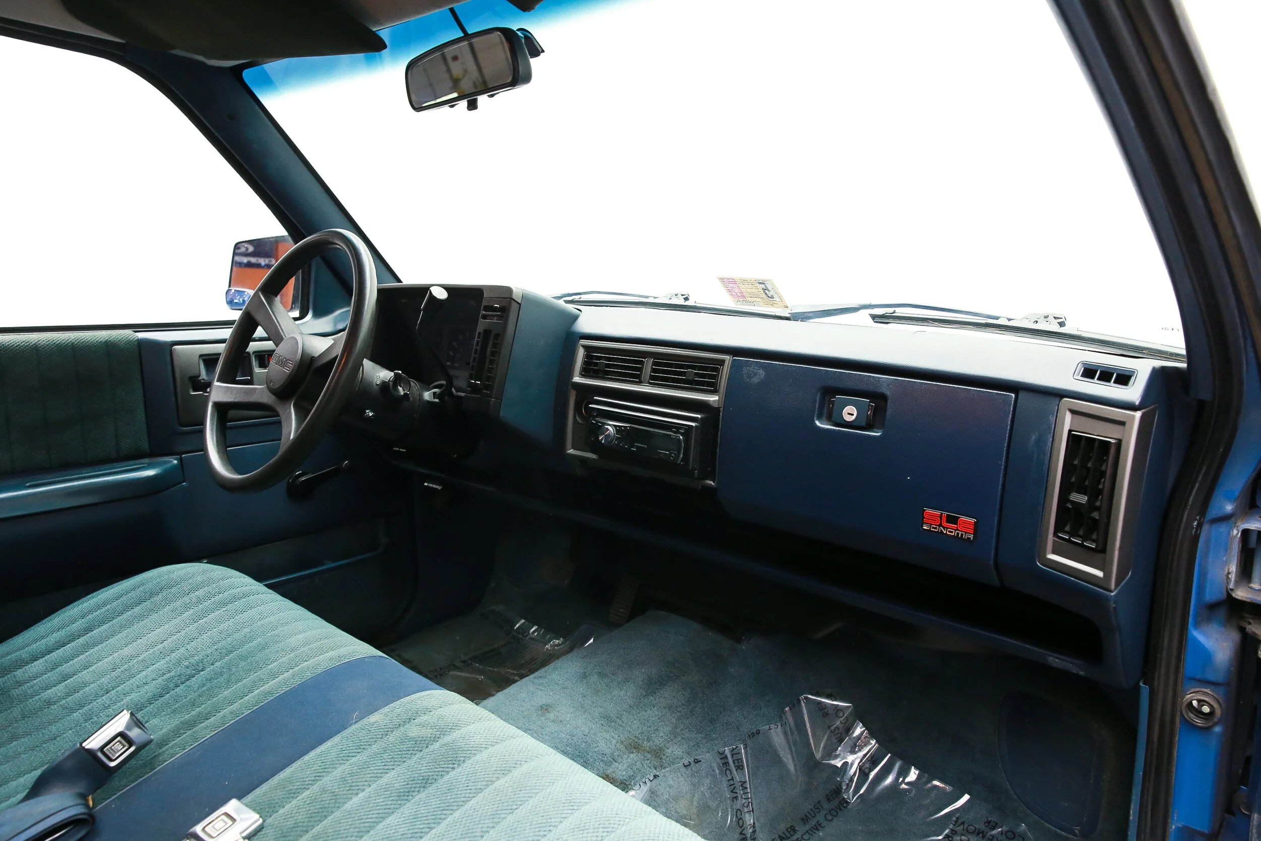ROBERT_BASSAM_GMC_SONOMA_PICKUP_BLUE (24).jpg