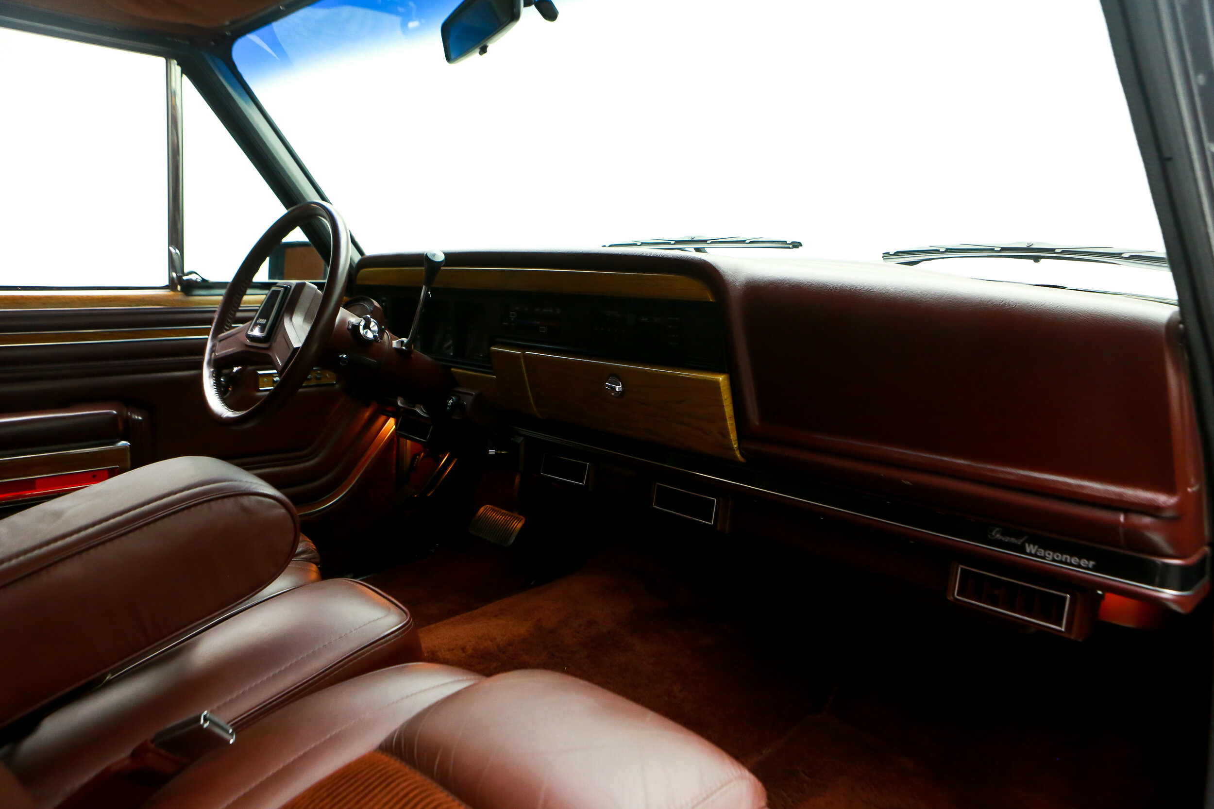 ROBERT_BASSAM_JEEP_GRAND_WAGONEER_BLUE_1989 (40).jpg