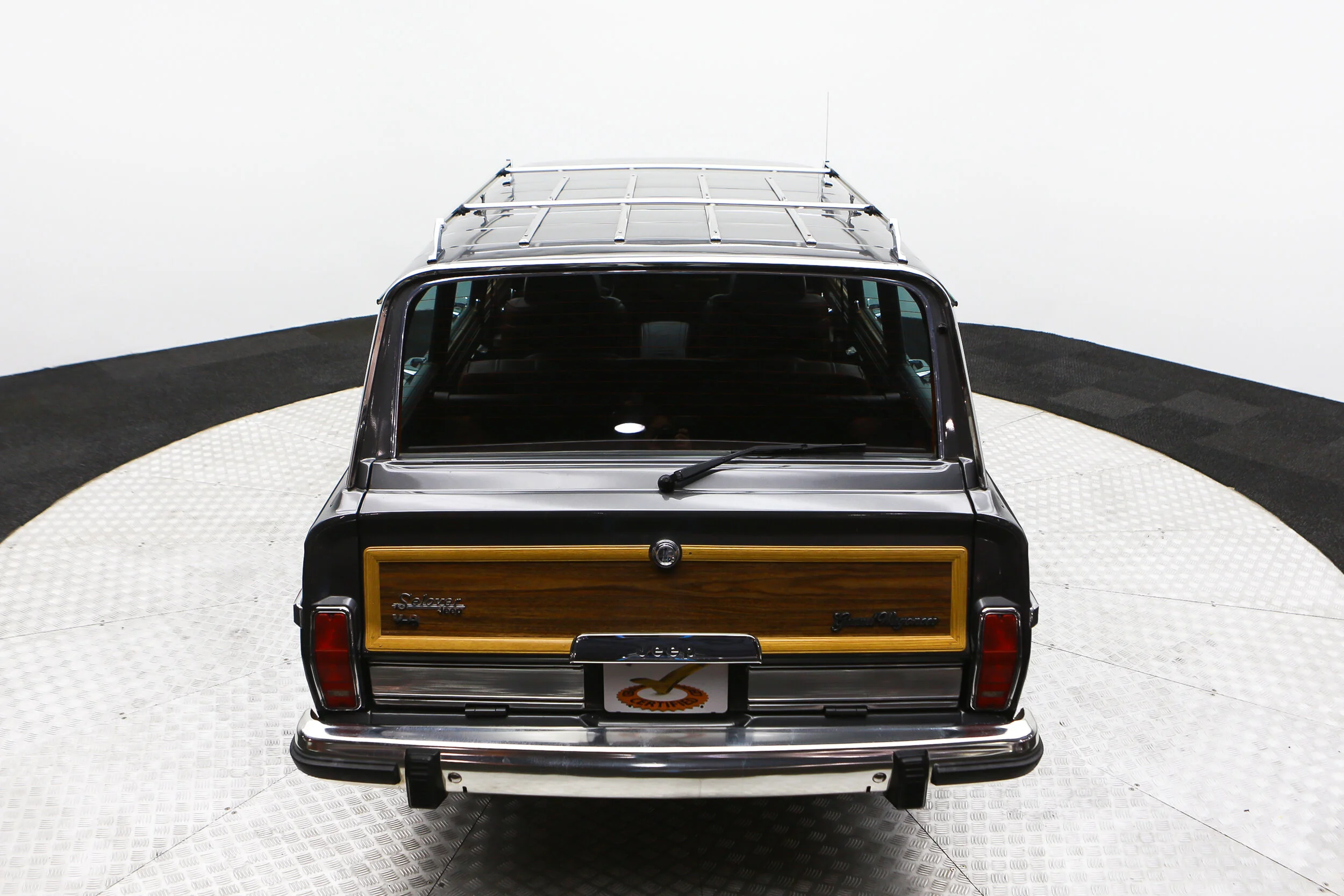 ROBERT_BASSAM_JEEP_GRAND_WAGONEER_BLUE_1989 (46).jpg
