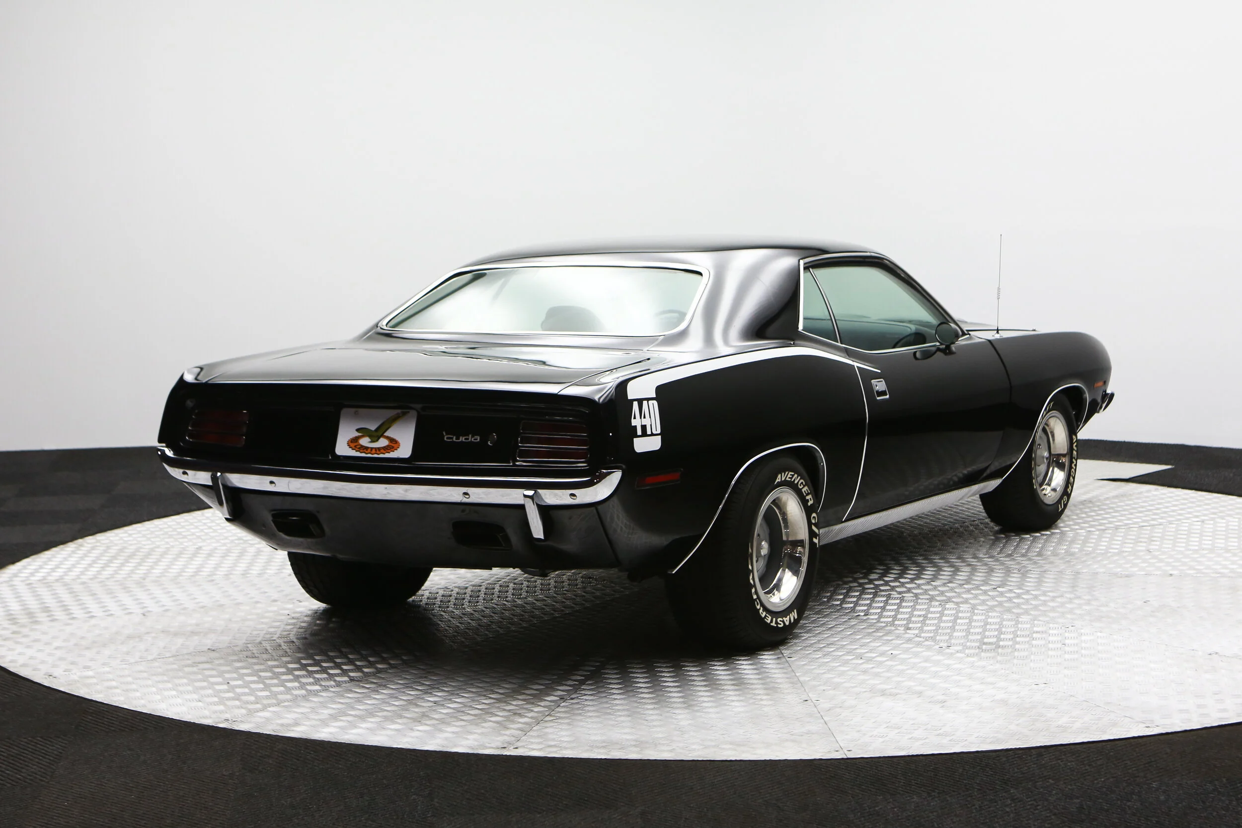 ROBERT_BASSAM_PLYMOUTH_BARACUDA_1970_BLACK (1).jpg