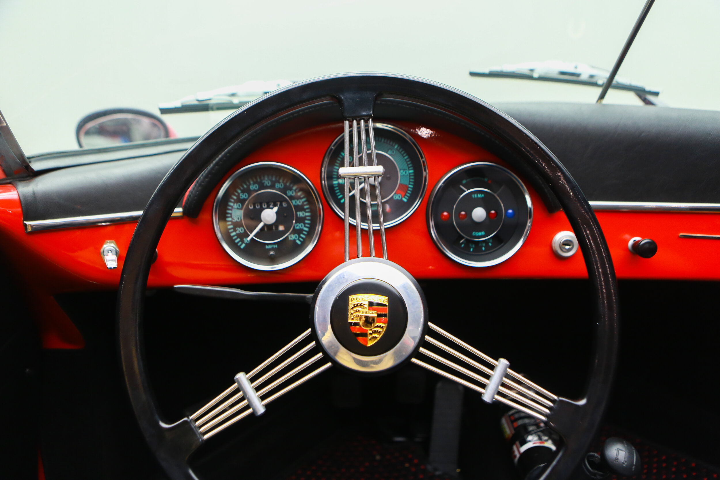 ROBERT_BASSAM_PORSCHE_356_SPEEDSTER_1957_RED (5).jpg