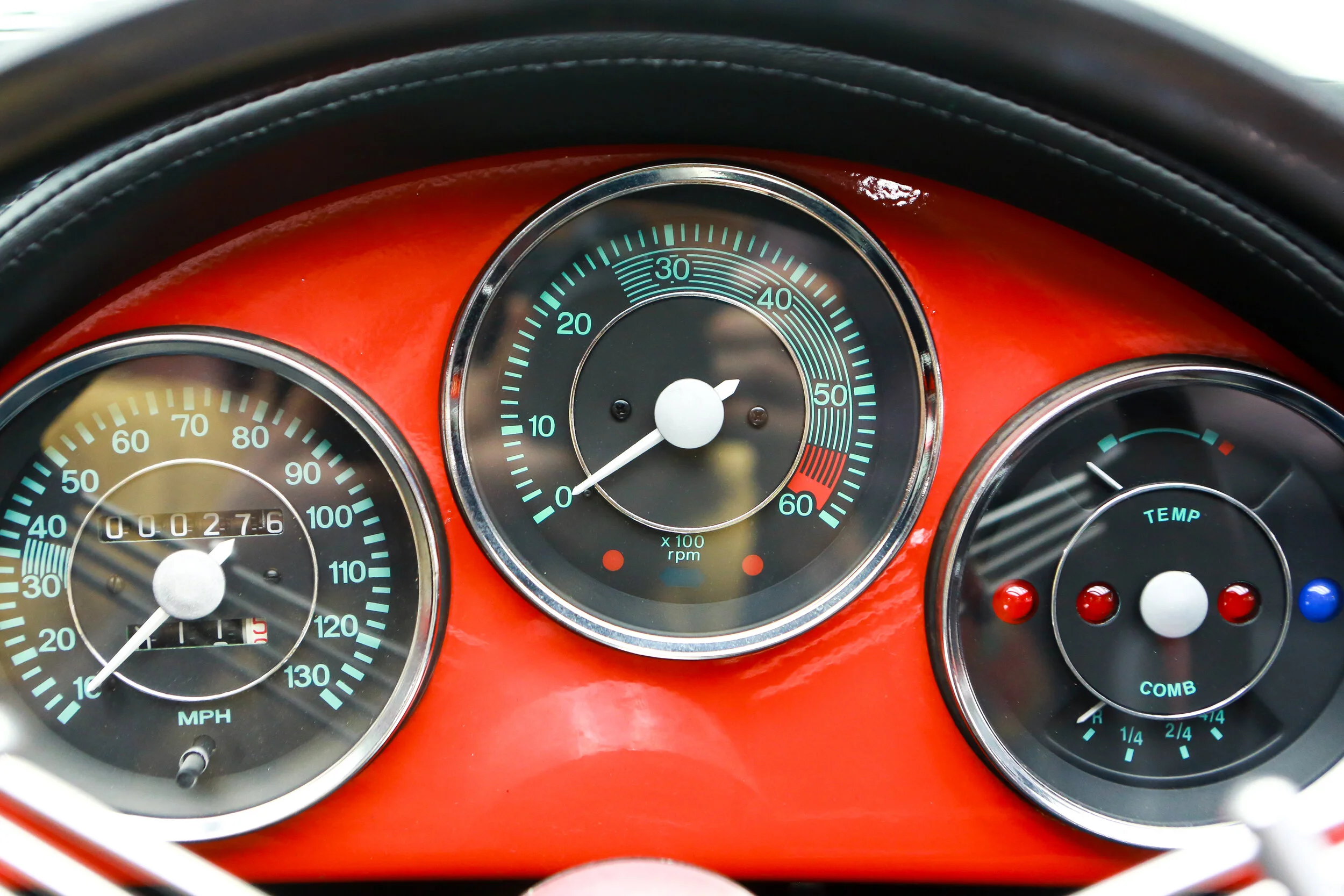 ROBERT_BASSAM_PORSCHE_356_SPEEDSTER_1957_RED (7).jpg