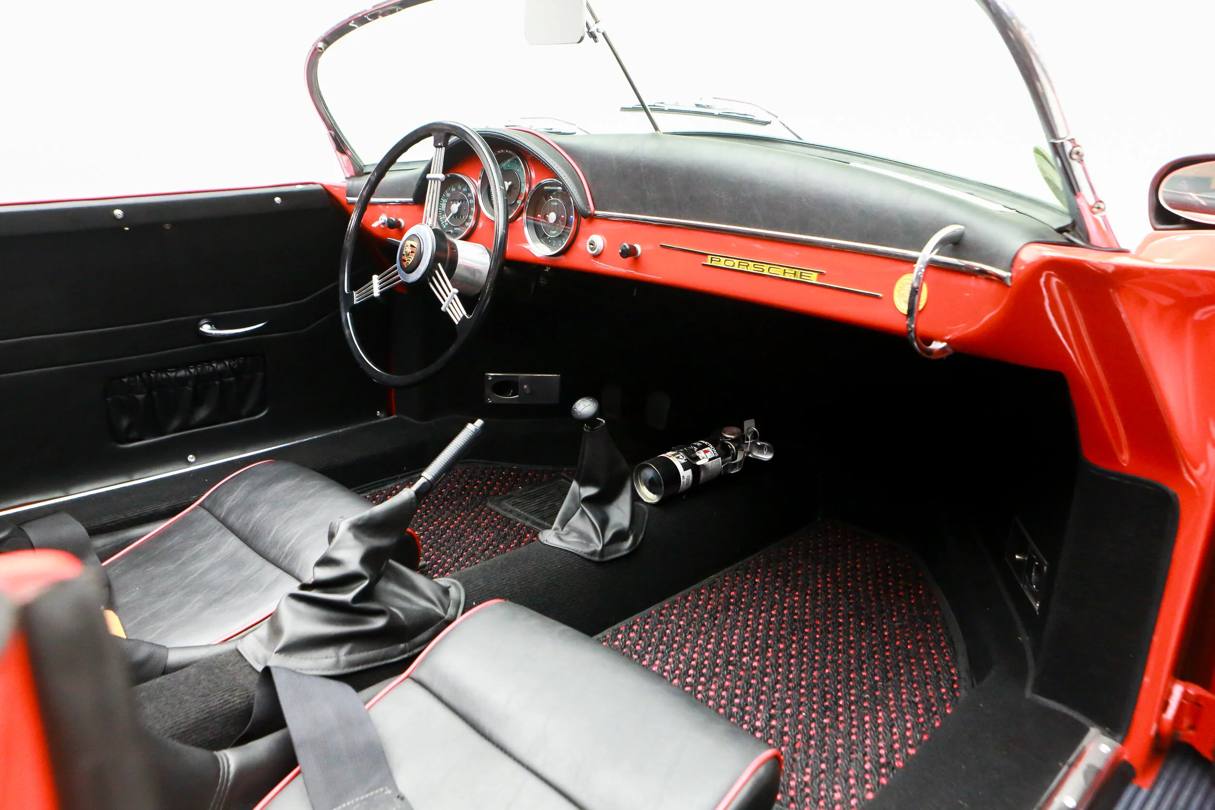 ROBERT_BASSAM_PORSCHE_356_SPEEDSTER_1957_RED (16).jpg