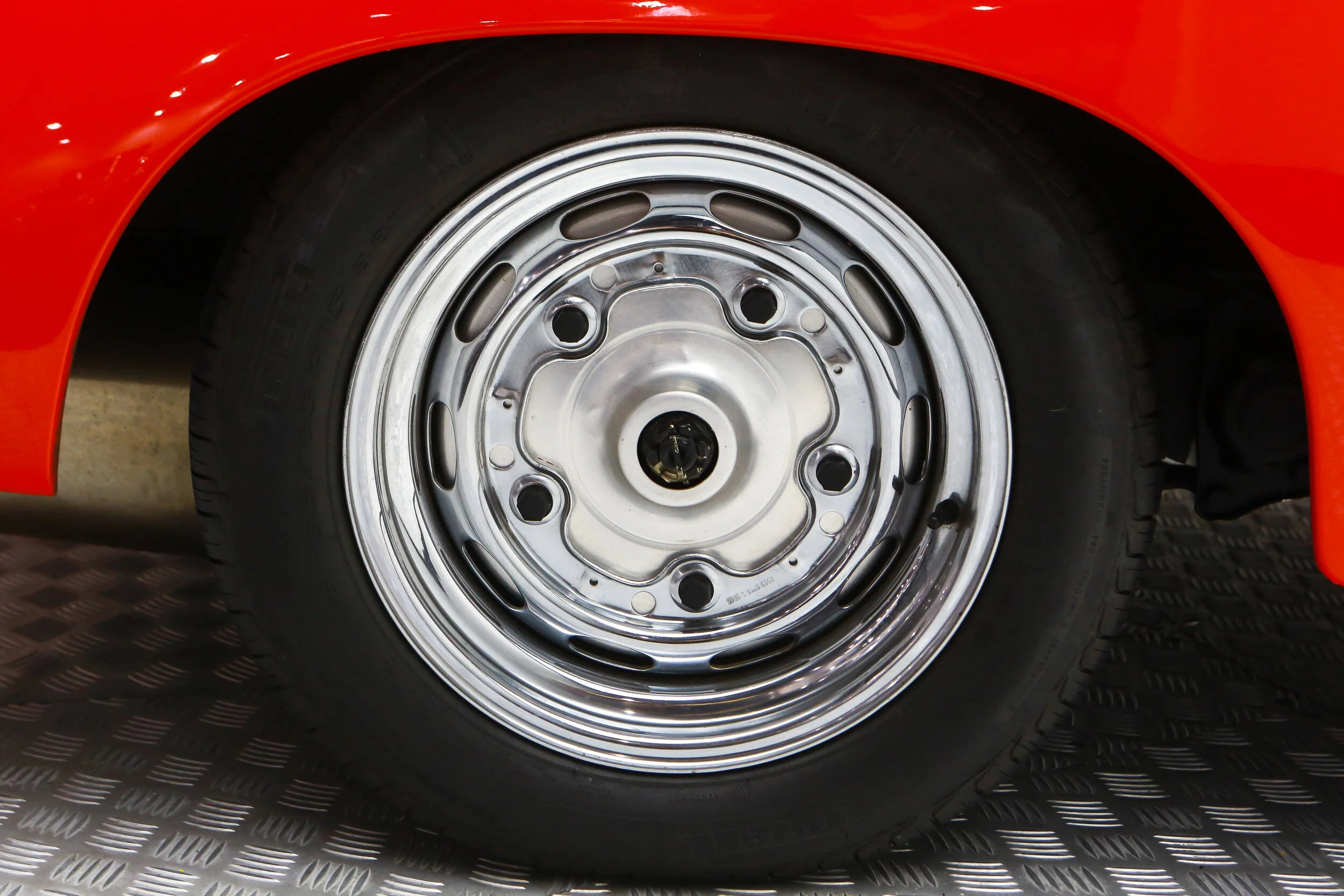 ROBERT_BASSAM_PORSCHE_356_SPEEDSTER_1957_RED (20).jpg