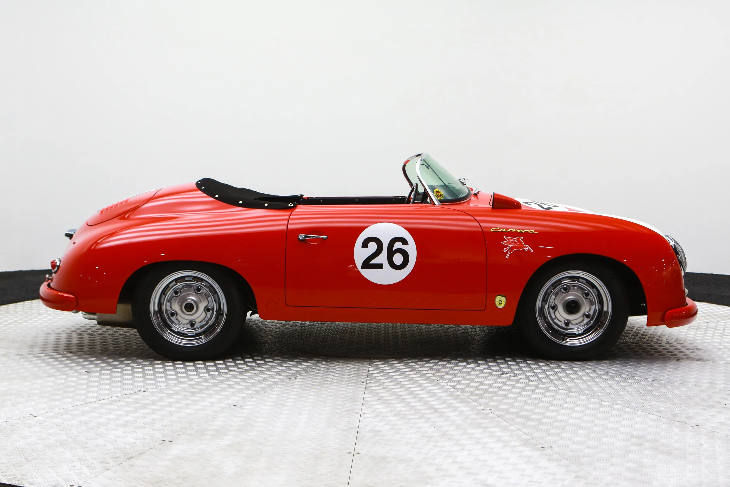 ROBERT_BASSAM_PORSCHE_356_SPEEDSTER_1957_RED (25).jpg
