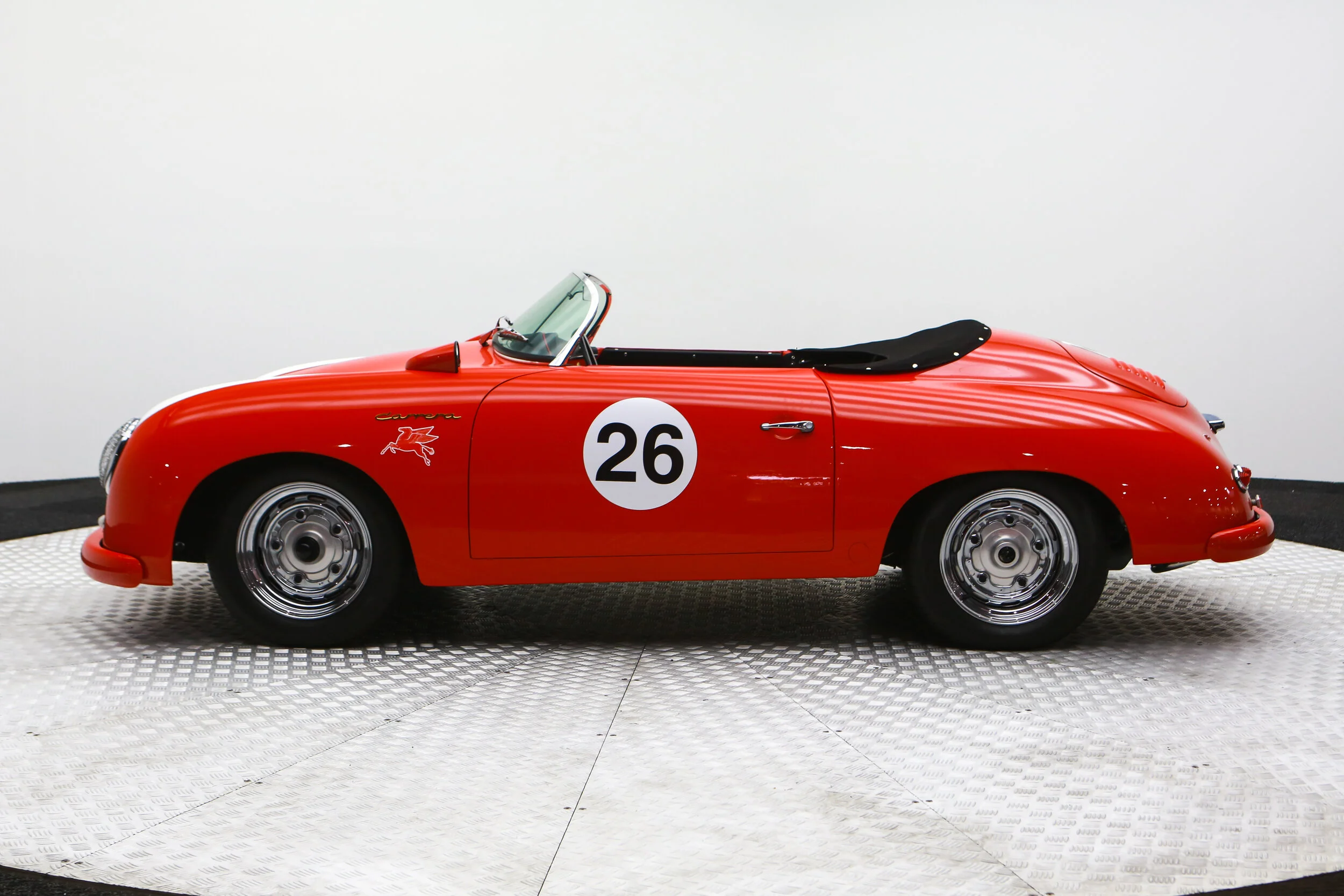 ROBERT_BASSAM_PORSCHE_356_SPEEDSTER_1957_RED (33).jpg
